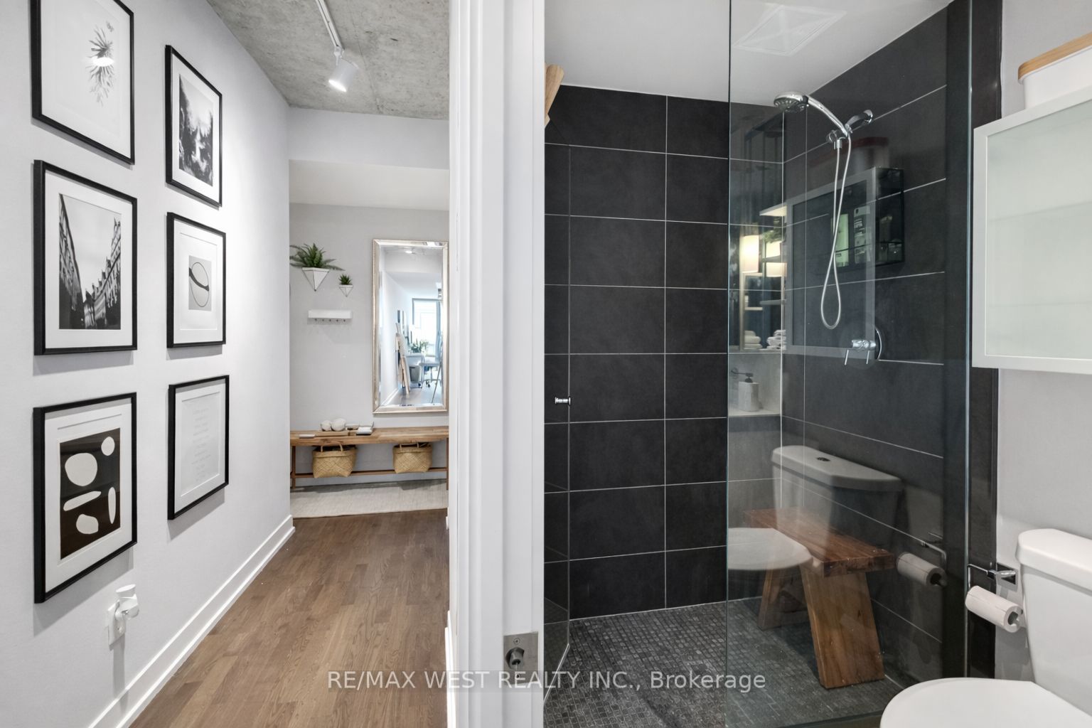 650 King Street W 310, Toronto, ON M5V 0H6 photo 3