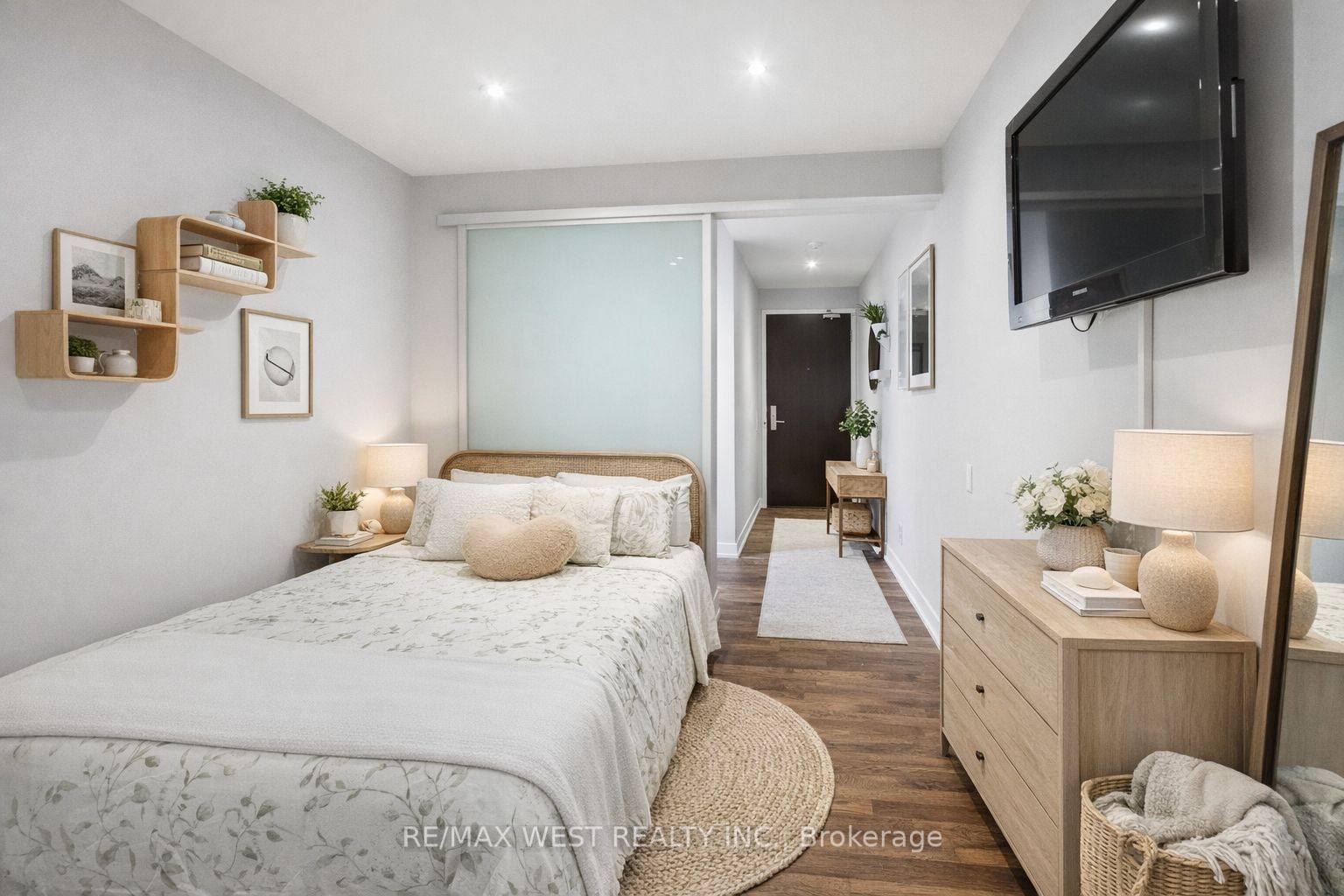 650 King Street W 310, Toronto, ON M5V 0H6 photo 5