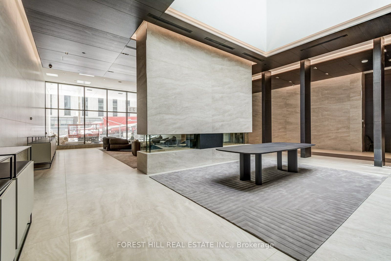 2221 Yonge Street 5210, Toronto, ON M4S 2B4 photo 5