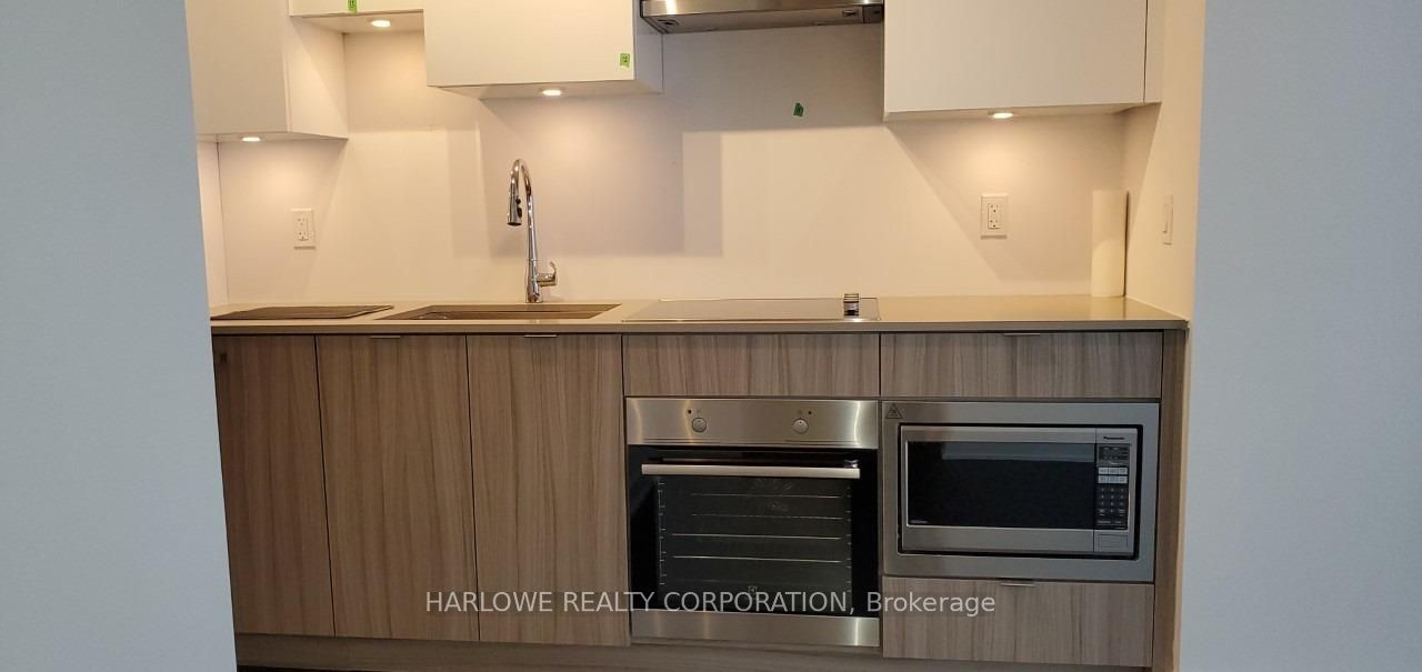 99 Broadway Avenue 3006 NT, Toronto, ON M4P 0E3 photo 4