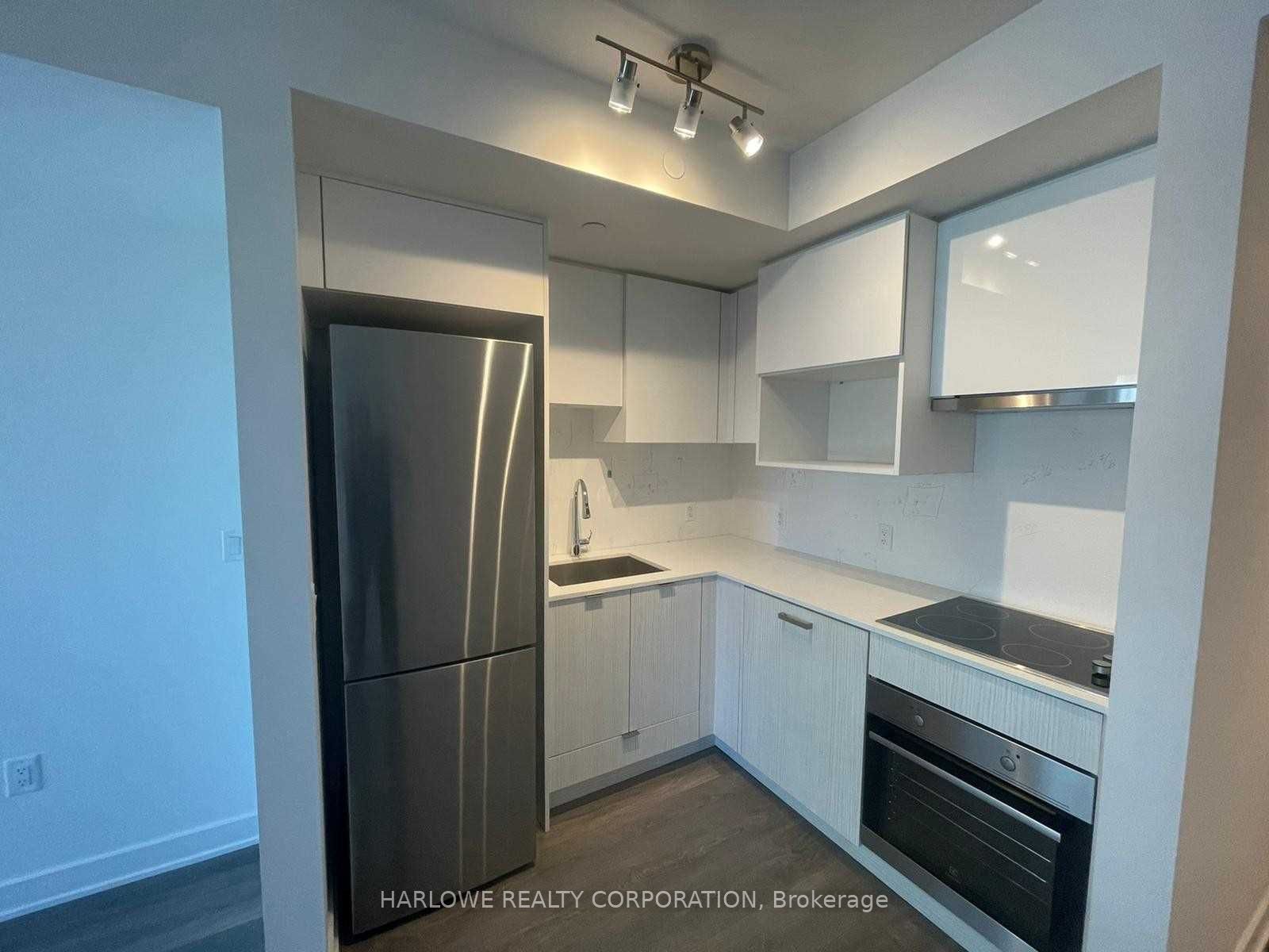 195 Redpath Avenue 2614 ST, Toronto, ON M4P 0E4