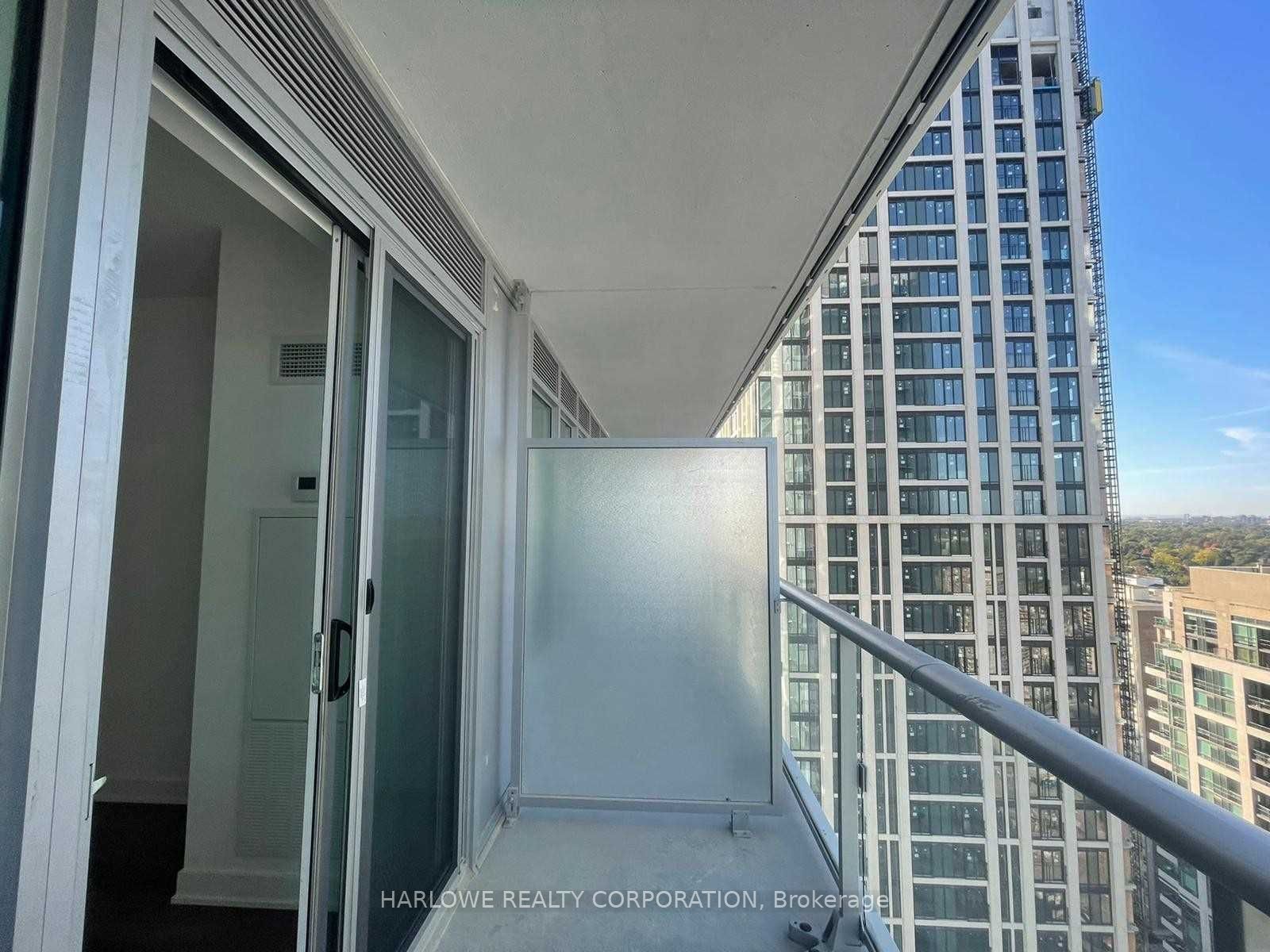 195 Redpath Avenue 2614 ST, Toronto, ON M4P 0E4 photo 5