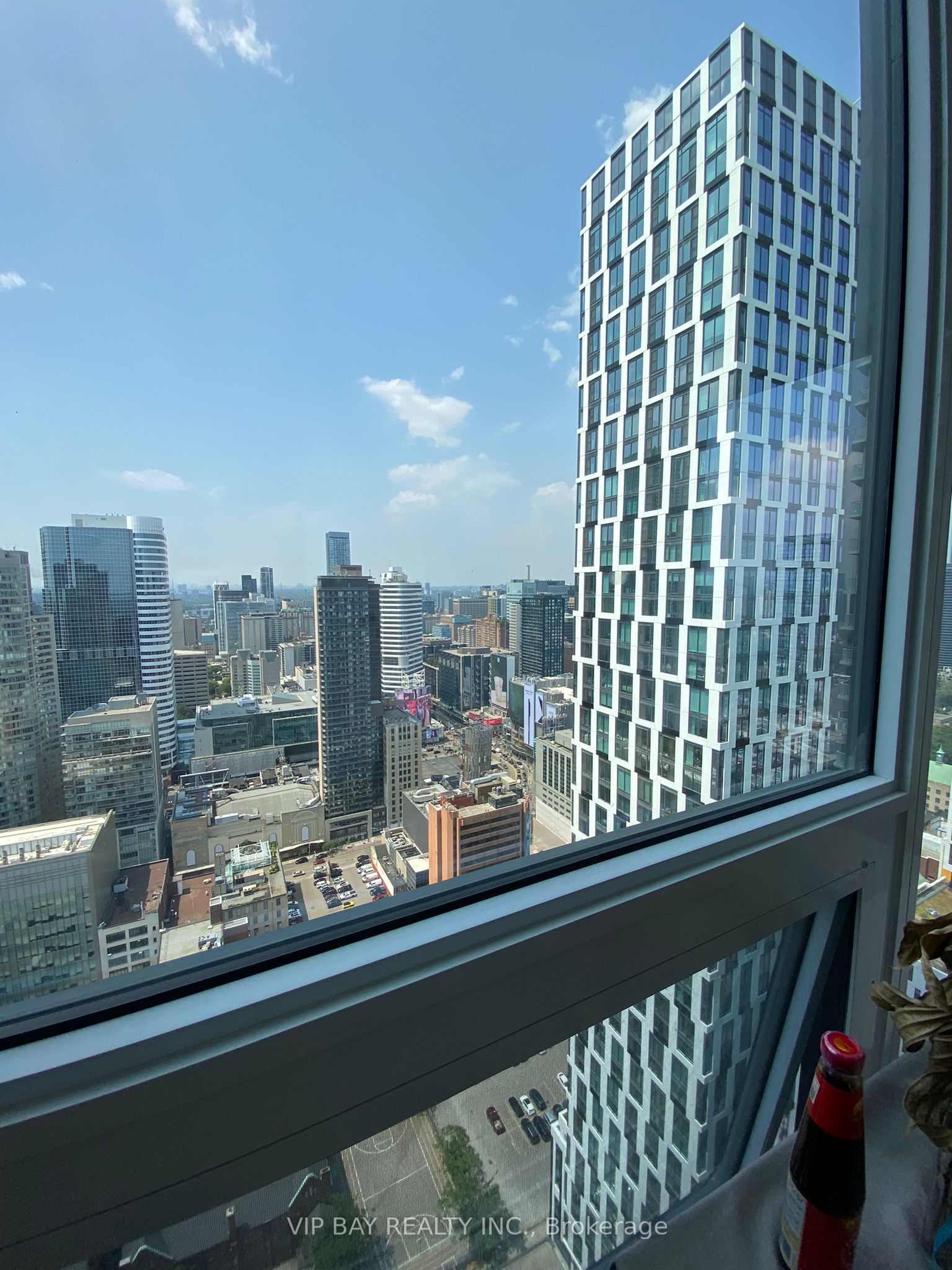 82 Dalhousie Street PH12, Toronto, ON M5B 0C5 photo 3