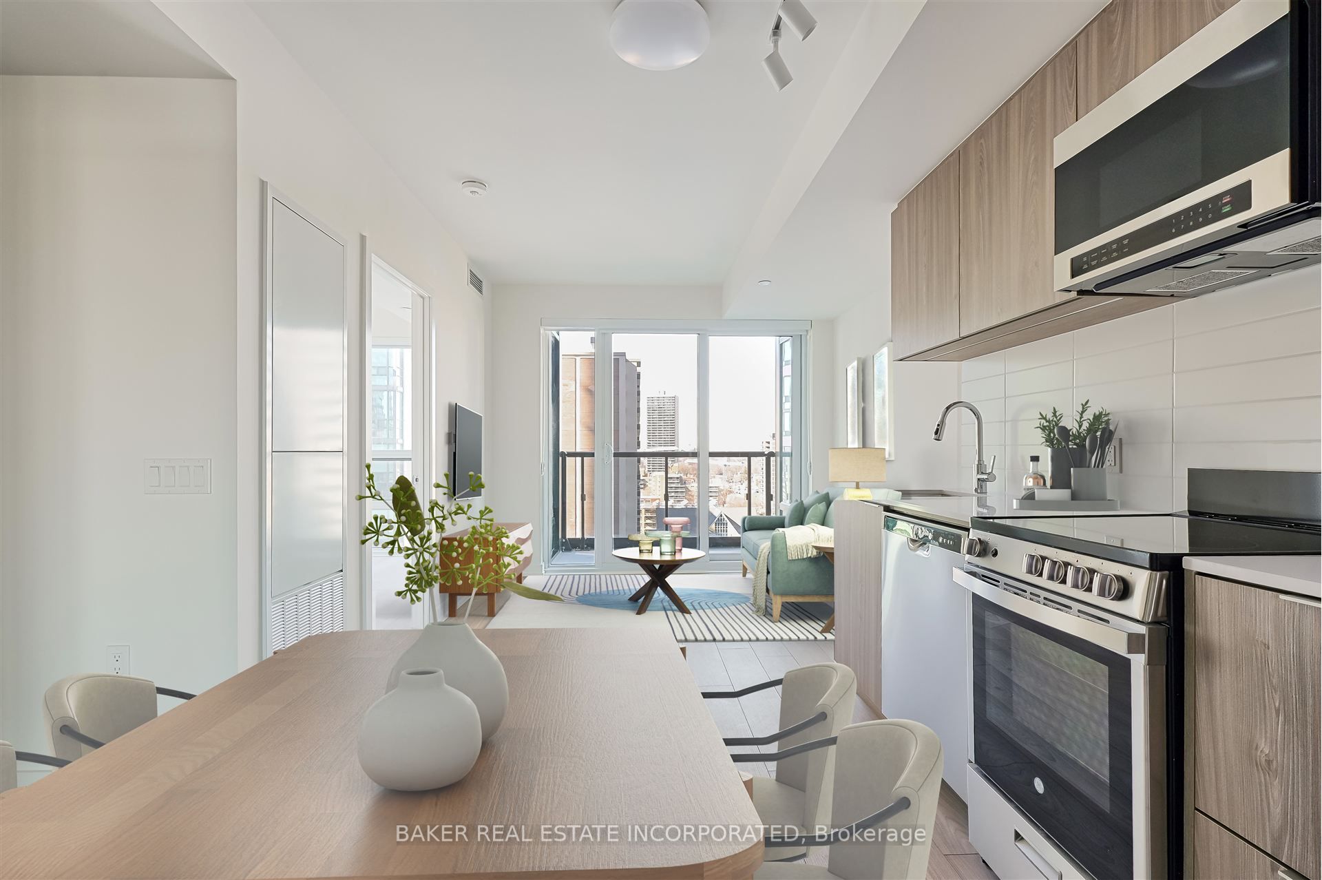 223 Redpath Avenue 706, Toronto, ON M4P 0E8