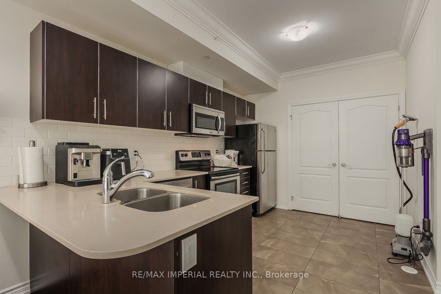 39 Drewry Avenue 22, Toronto, ON M2M 0B4 photo 5