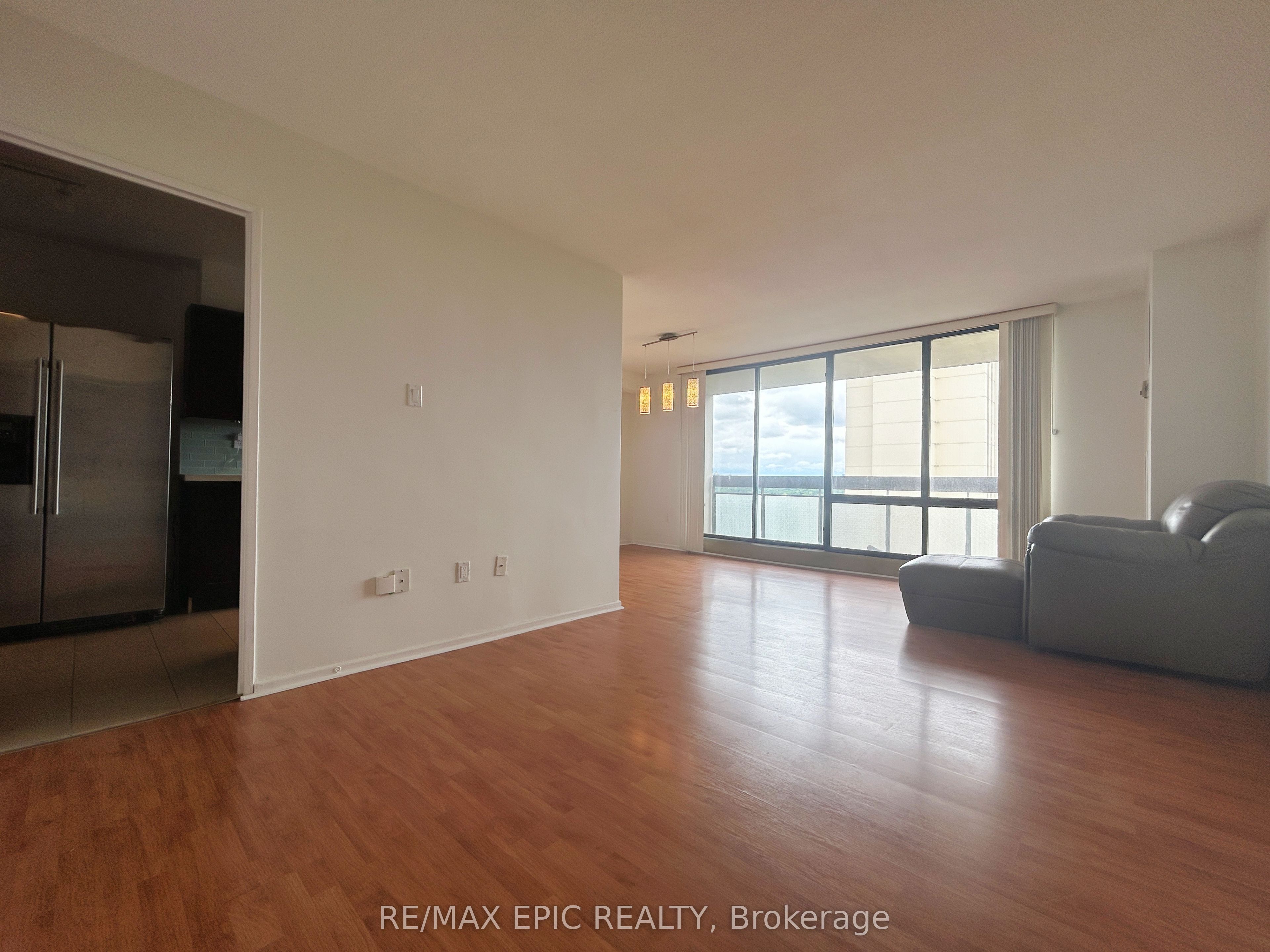350 Seneca Hill Drive 908, Toronto, ON M2J 4S7 photo 2
