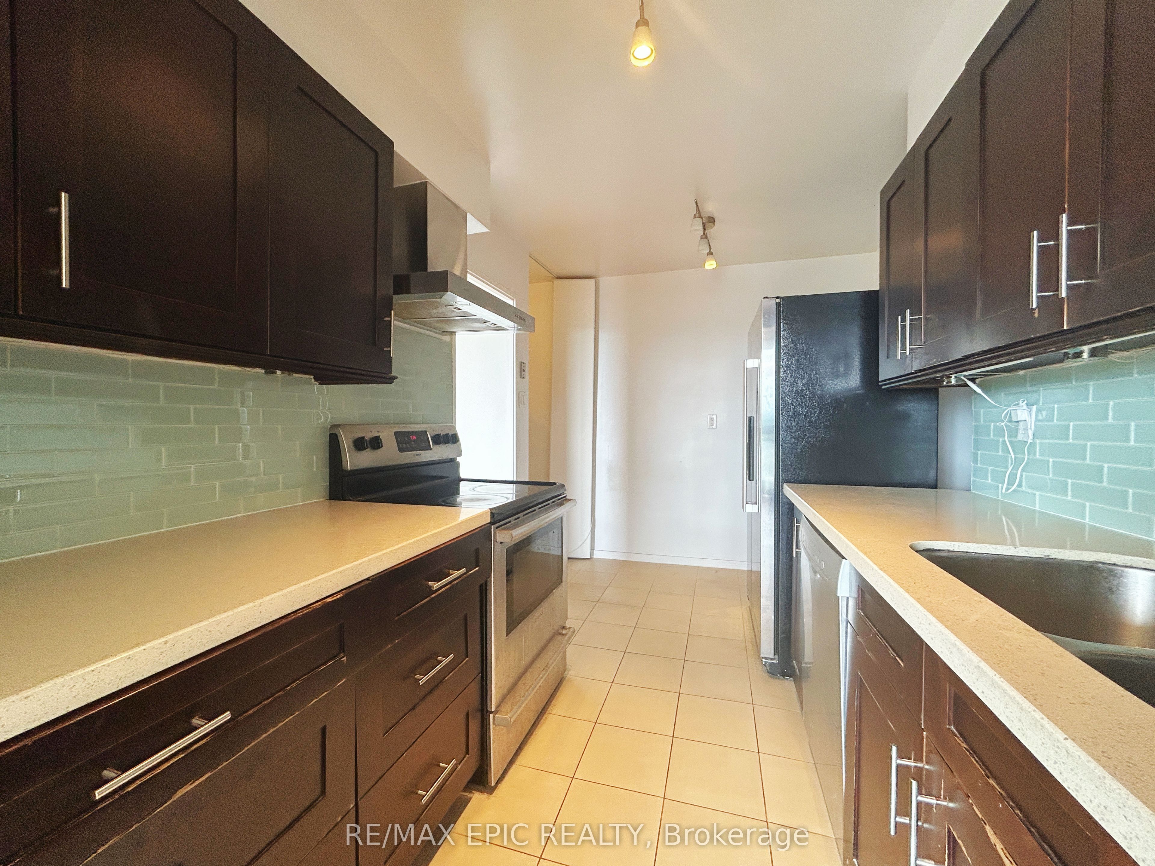 350 Seneca Hill Drive 908, Toronto, ON M2J 4S7 photo 4