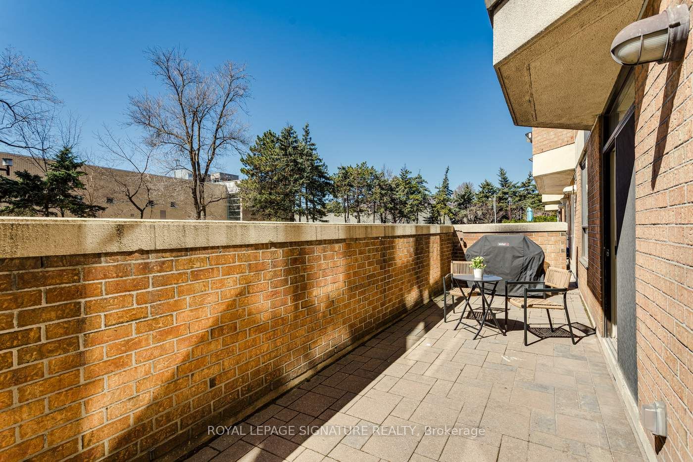 271 Ridley Boulevard 108, Toronto, ON M5M 4N6 photo 2