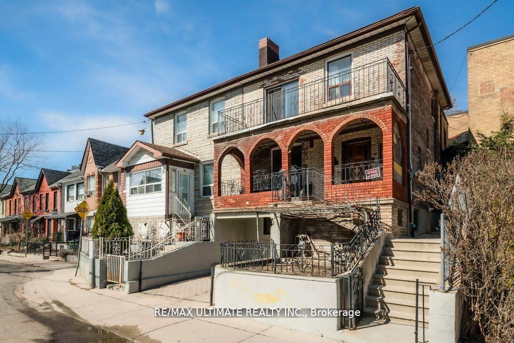 34 Hickson Street, Toronto, ON M6K 1T3