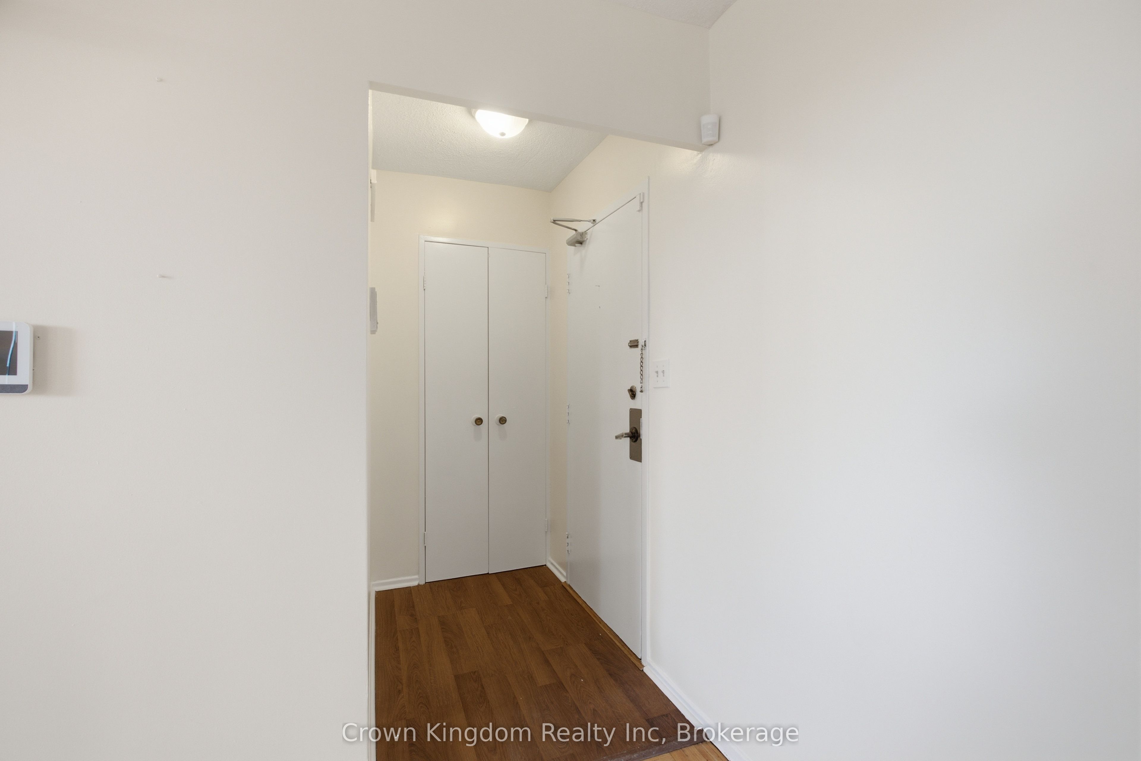 20 Edgecliff Golfway E 1209, Toronto, ON M3C 3A4 photo 3