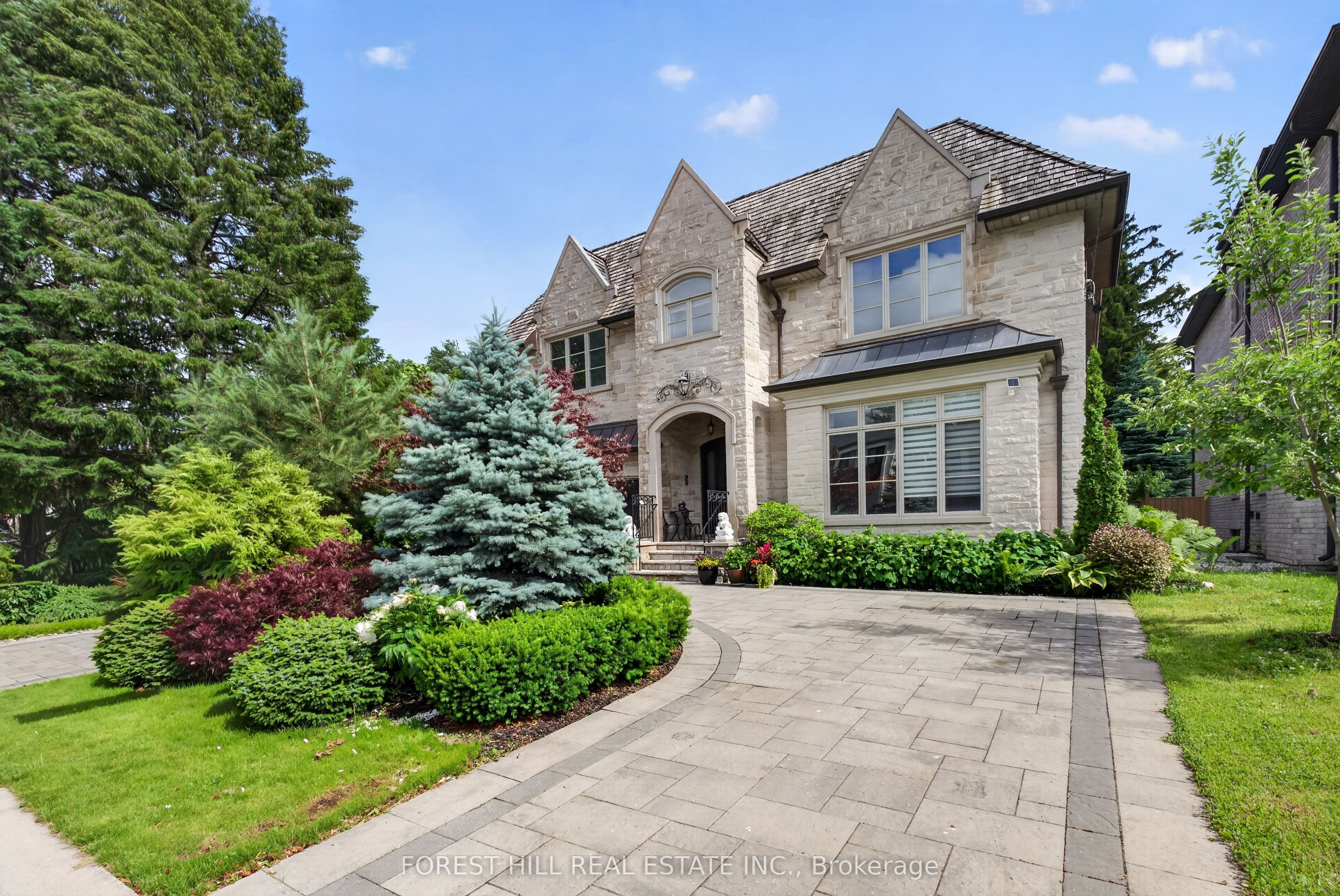 59 Munro Boulevard, Toronto, ON M2P 1C3 photo 3