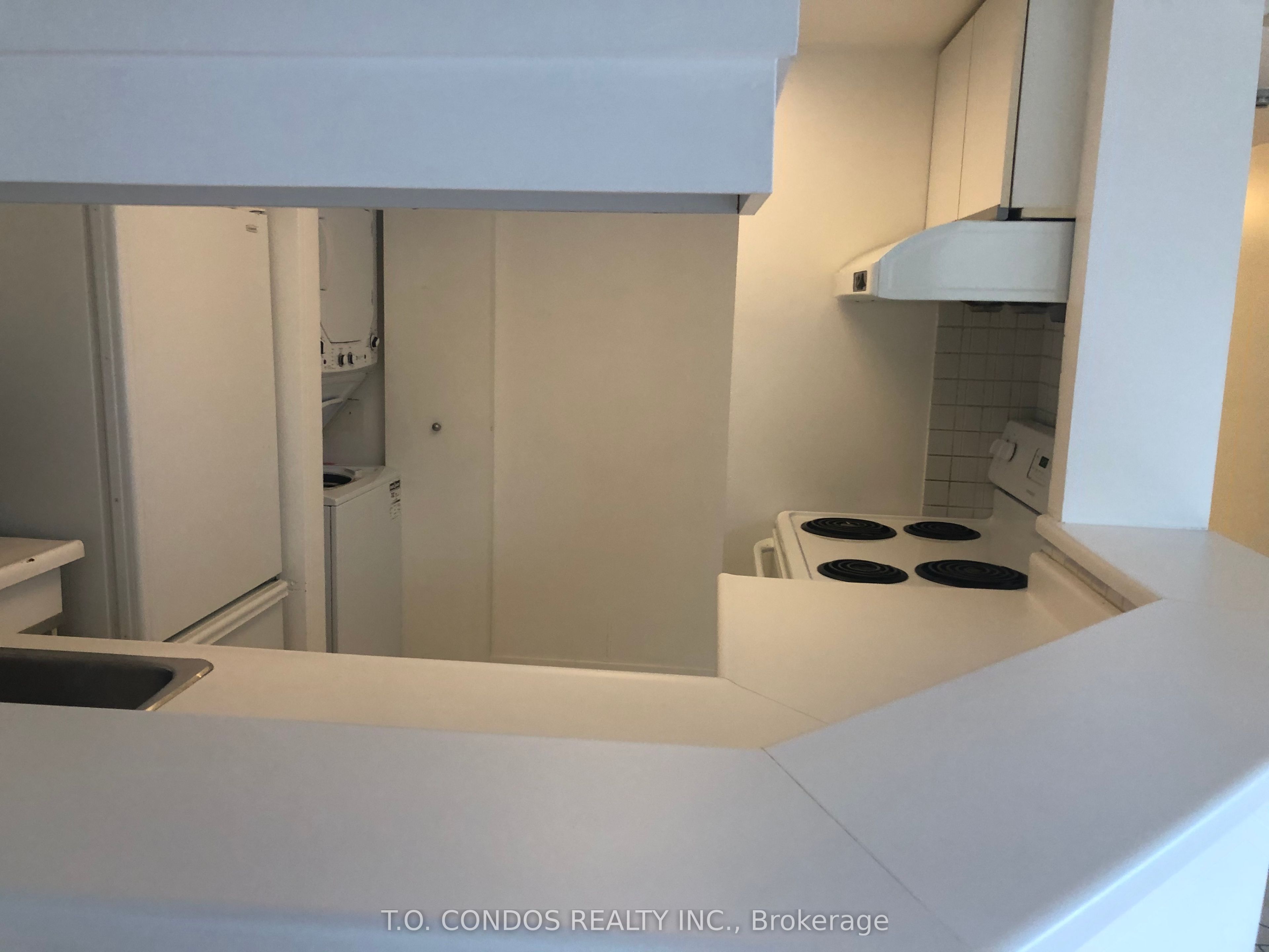 1001 Bay Street 404, Toronto, ON M5S 3A6 photo 3