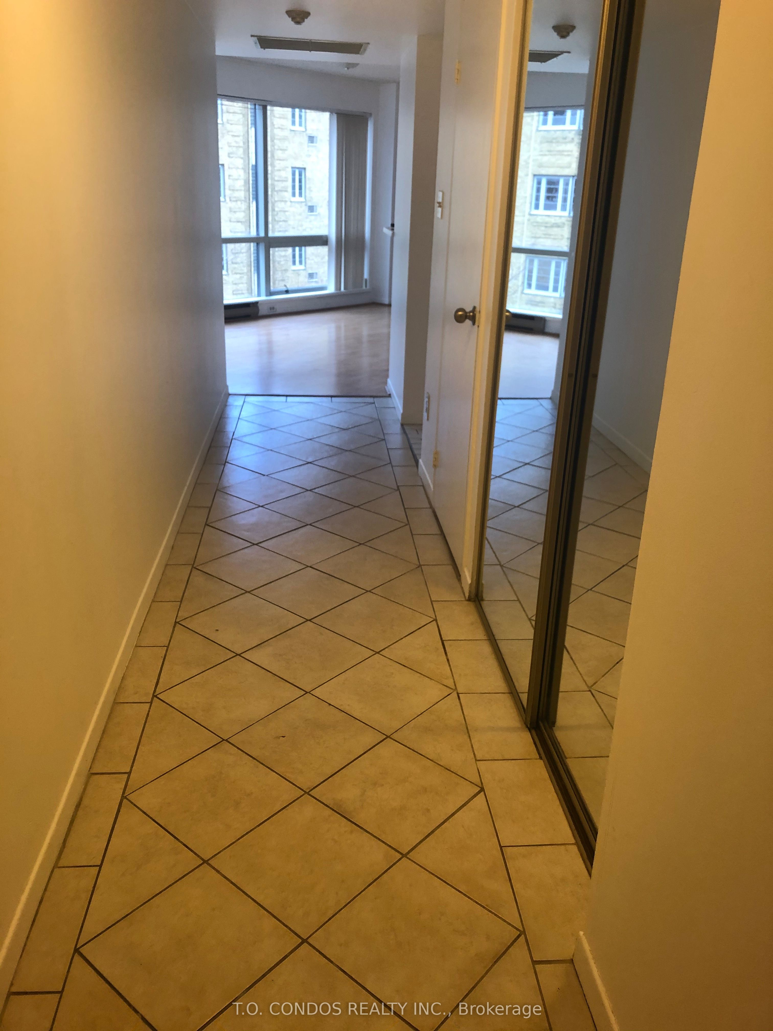 1001 Bay Street 404, Toronto, ON M5S 3A6 photo 5