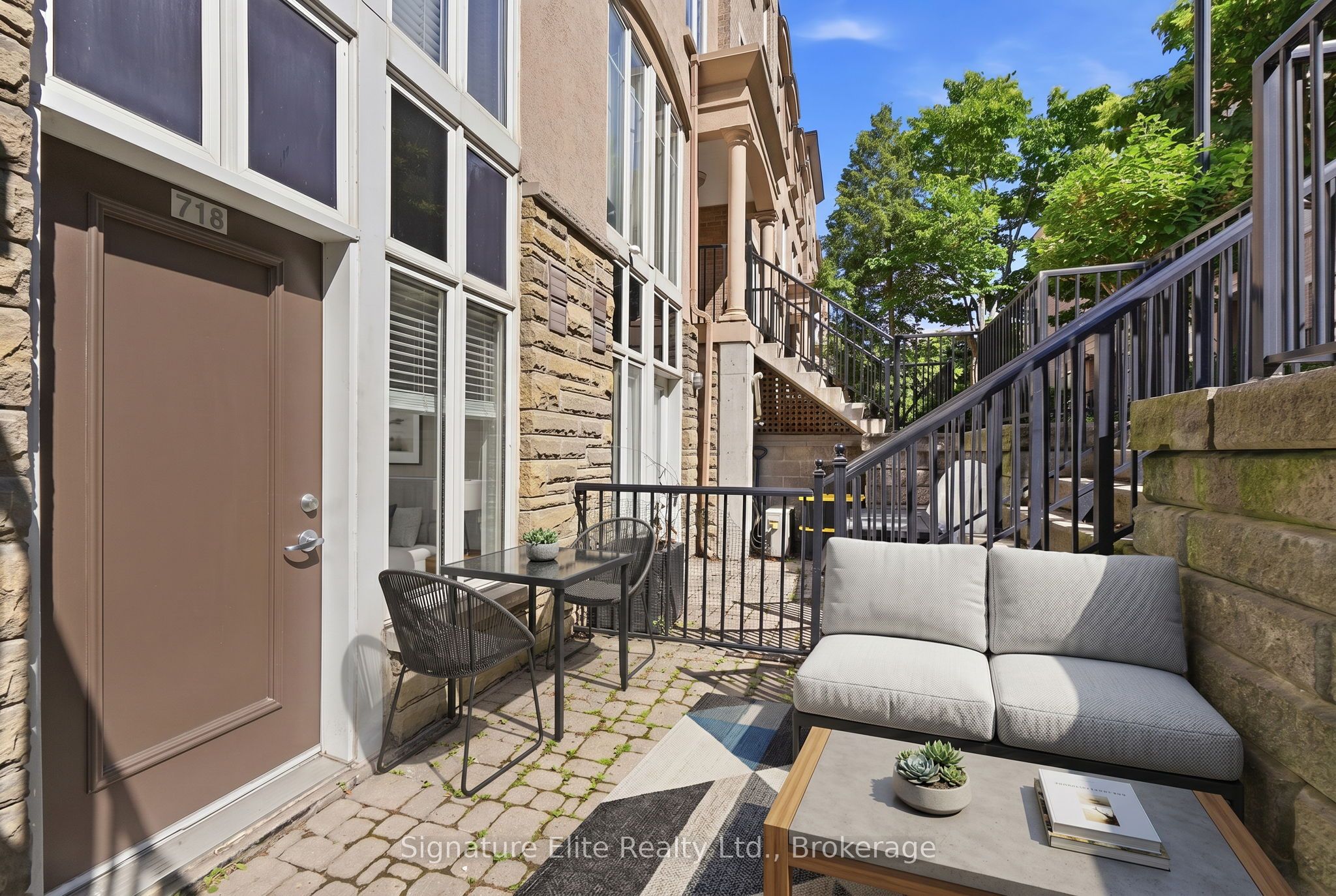 42 Western Battery Road 718, Toronto, ON M6K 3P1 photo 4