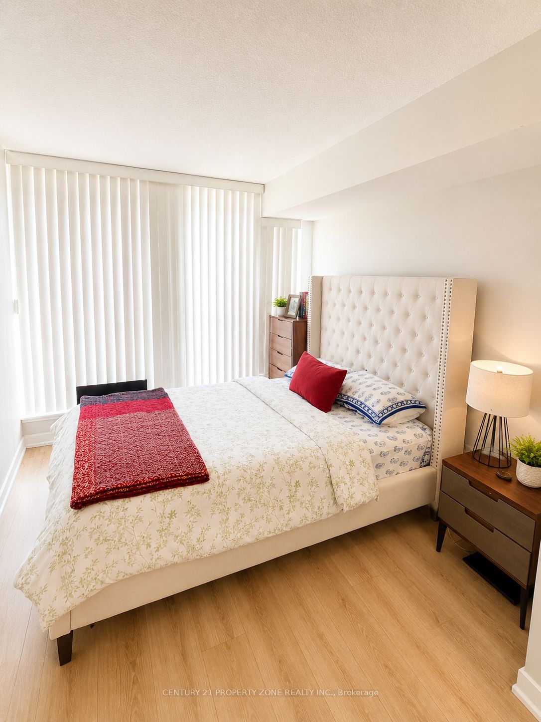 33 Singer Court 303, Toronto, ON M2K 0B4 photo 5