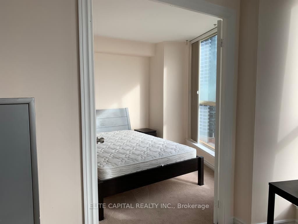 1055 Bay Street 2210, Toronto, ON M5S 3A3 photo 4