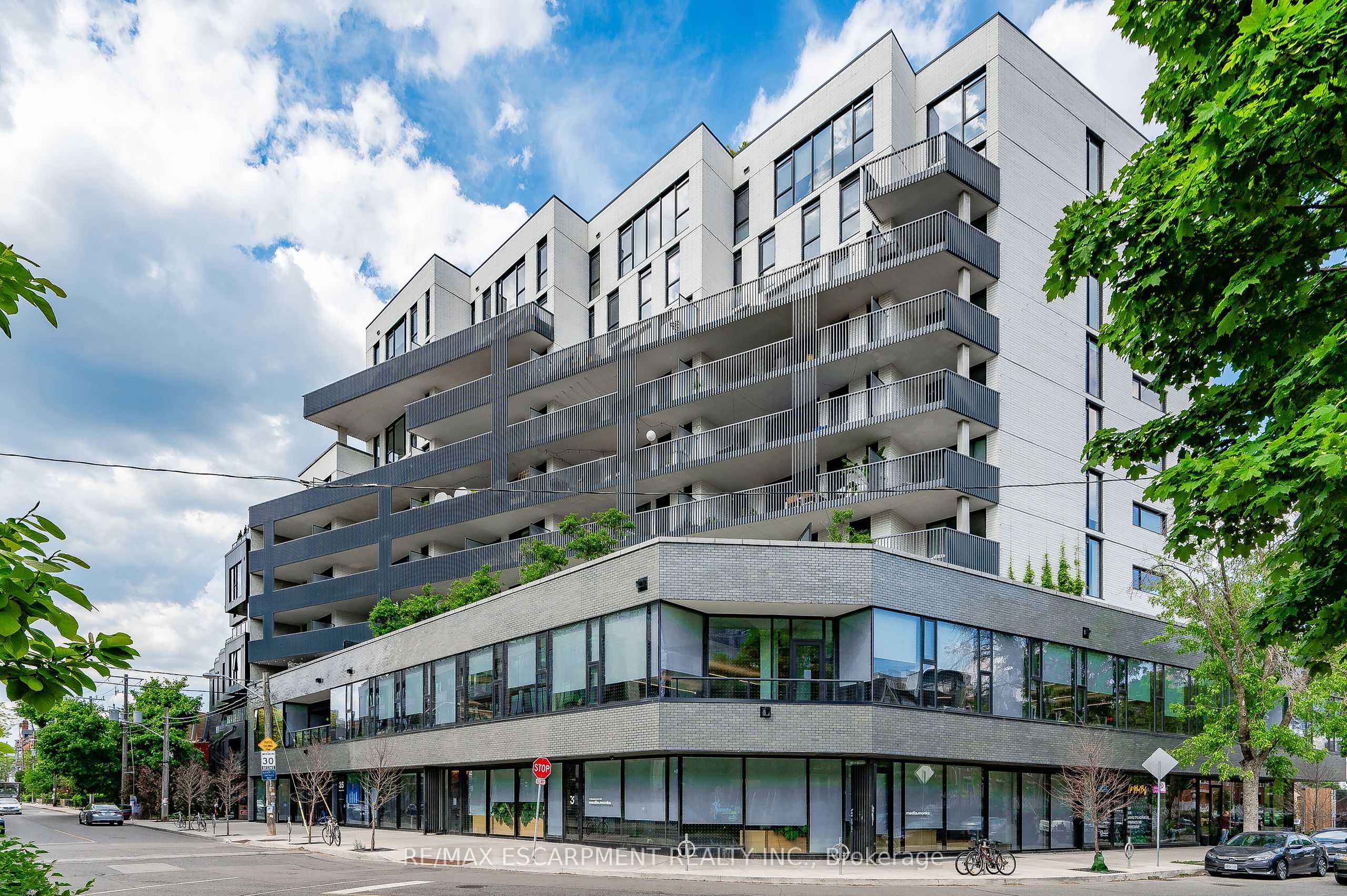41 Dovercourt Road PH1001, Toronto, ON M6J 0G6 photo 3