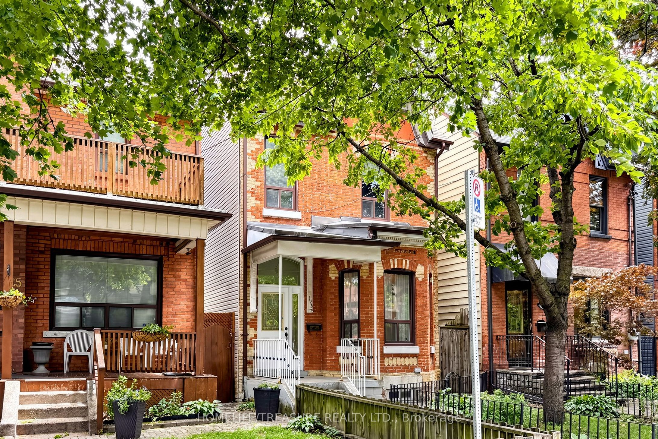 123 robert Street, Toronto, ON M5S 2K5 photo 3