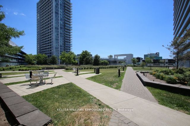 275 Yorkland Road 910, Toronto, ON M2J 0B4