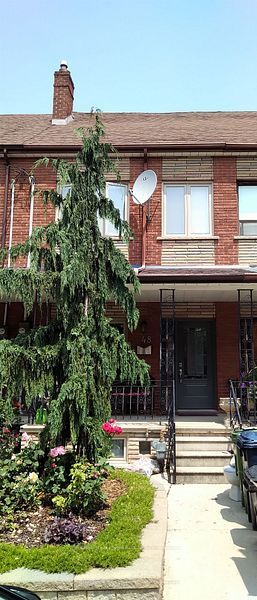 48 Ulster Street Main, Toronto, ON M5S 1E3 photo 2
