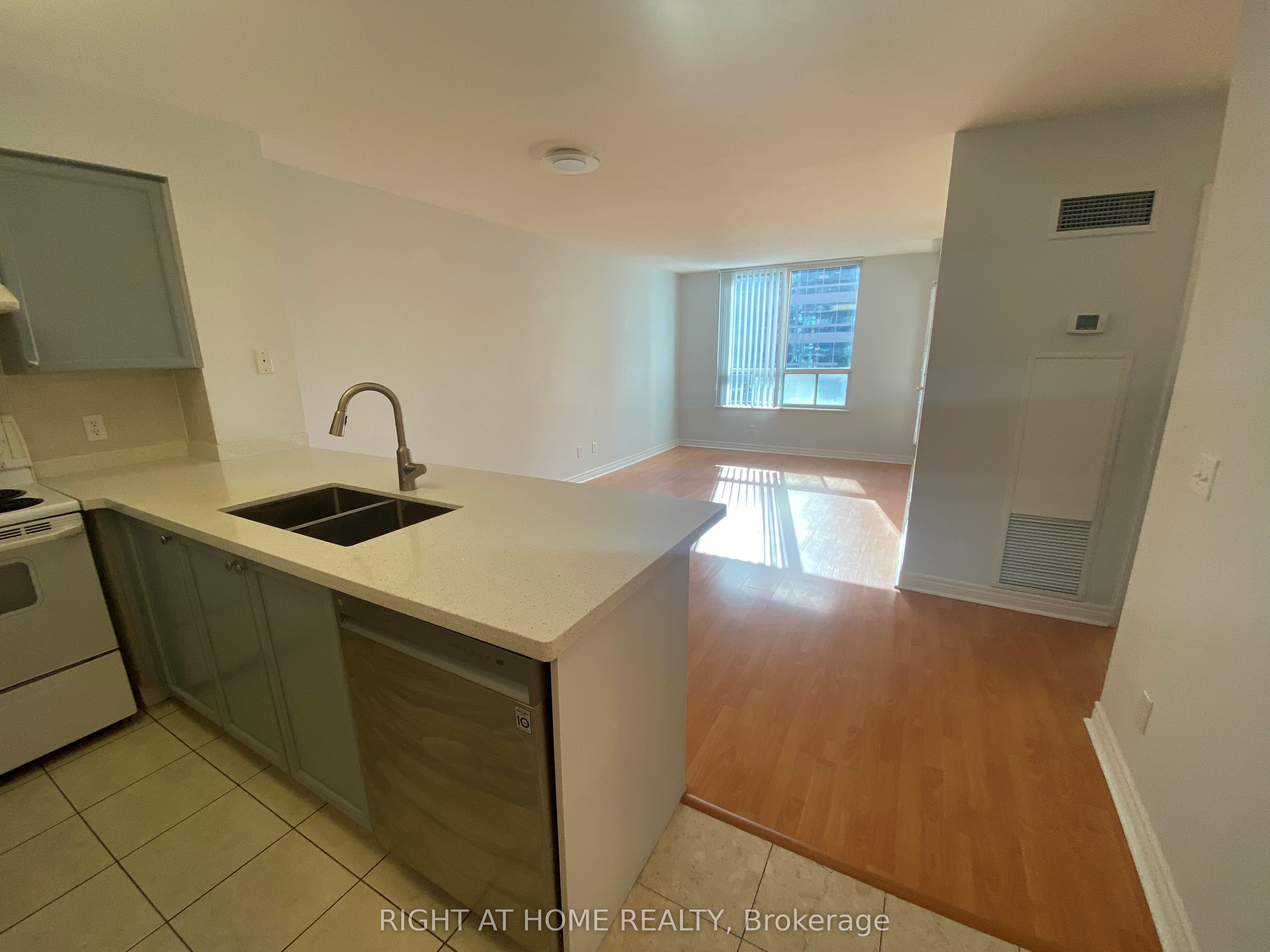18 Parkview Avenue 603, Toronto, ON M2N 7H7 photo 5