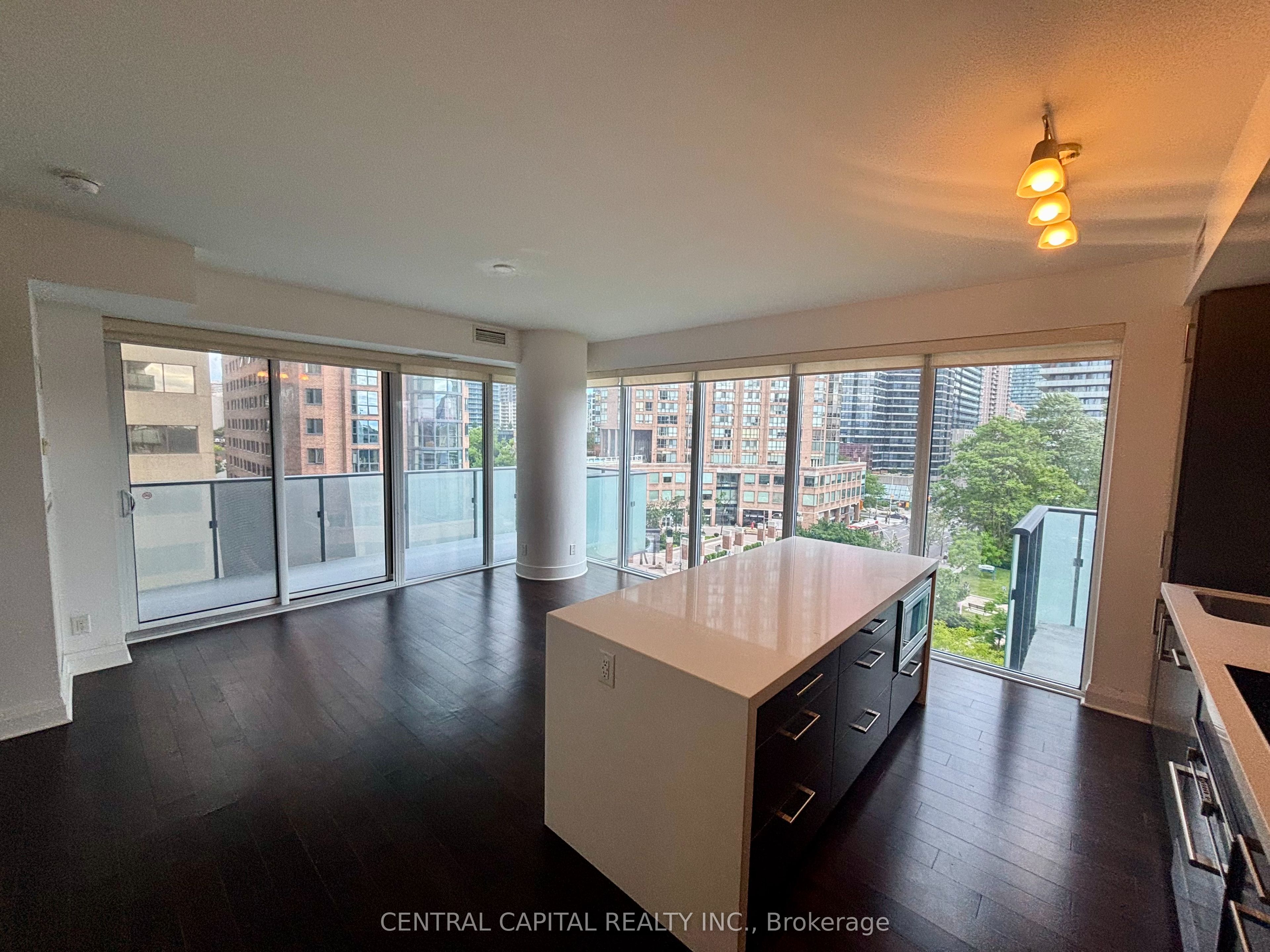 1080 Bay Street 502, Toronto, ON M5S 0A5