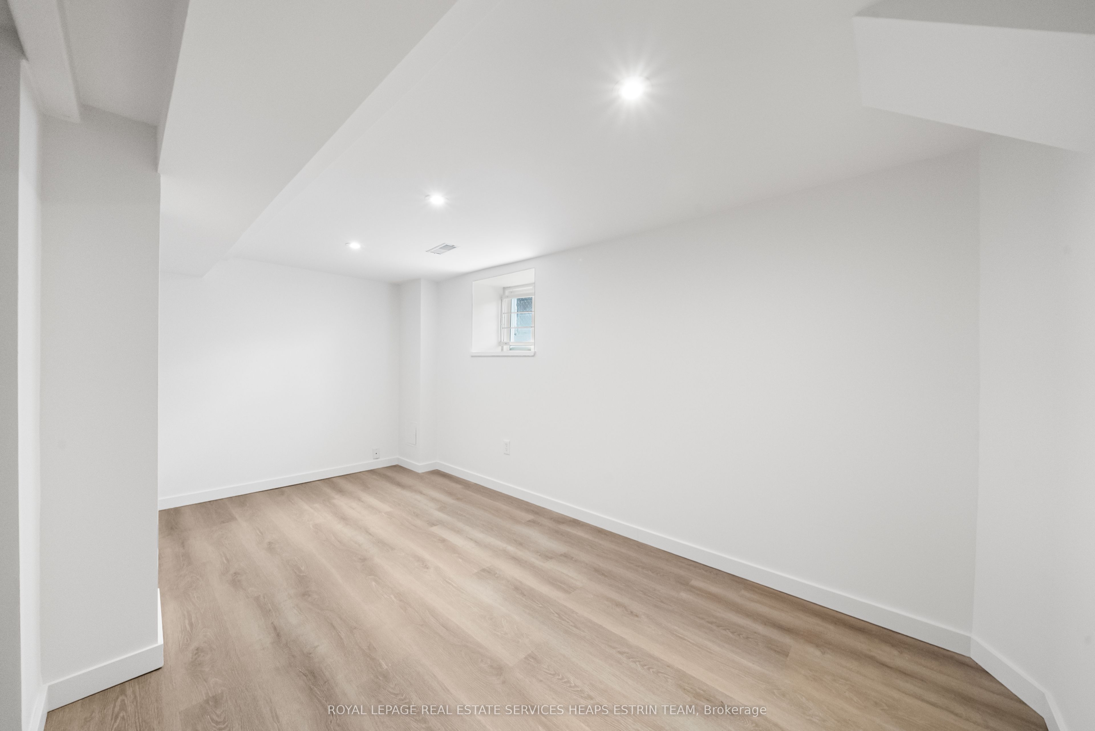 476 Euclid Avenue Lower, Toronto, ON M6G 2S9 photo 4
