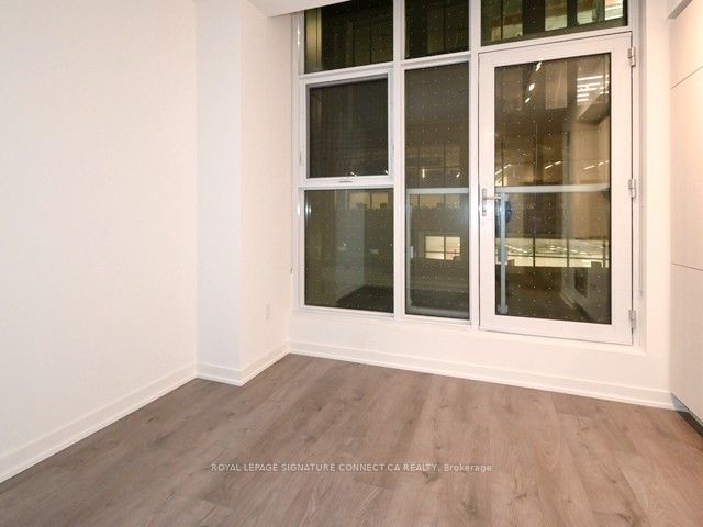 20 Richardson Street 302, Toronto, ON M5A 0S6 photo 5