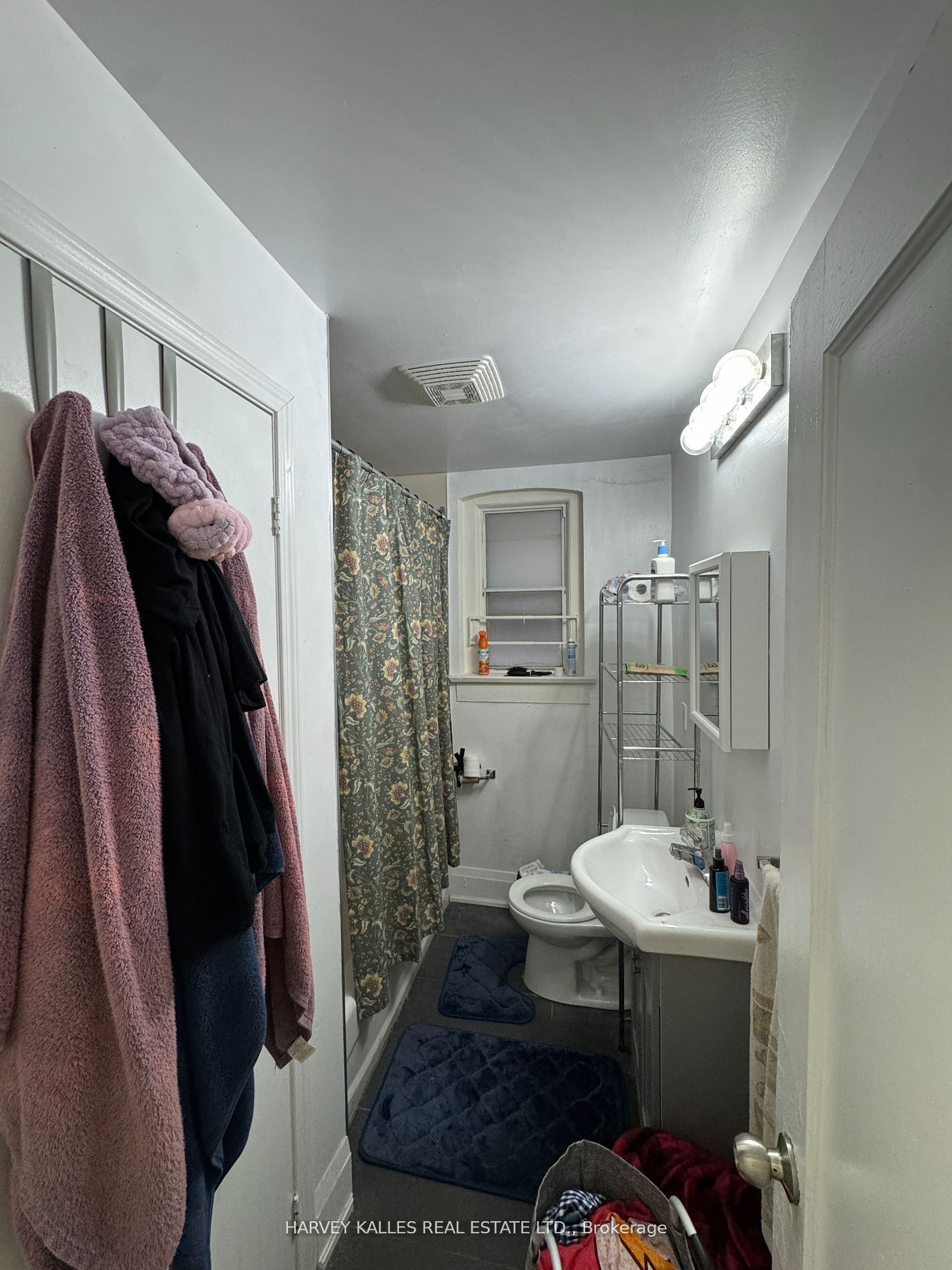 1065 Bathurst Street 2, Toronto, ON M5R 3G8 photo 5