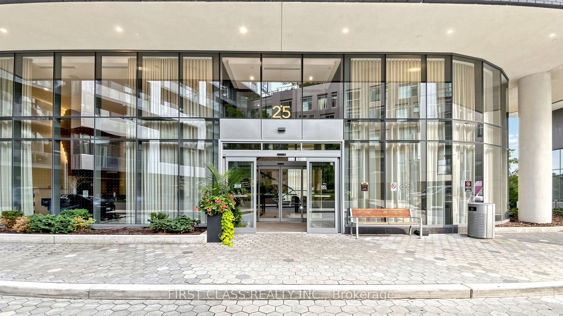 25 Adra Grado Way 710, Toronto, ON M2J 0H6 photo 5