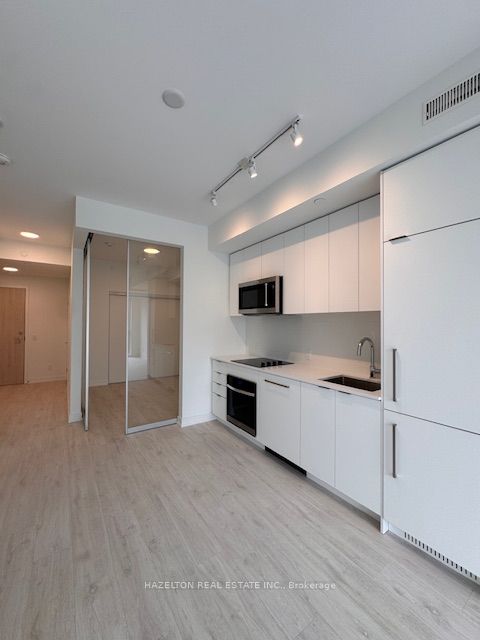 181 Sheppard Avenue E 417, Toronto, ON M2N 3A6 photo 3