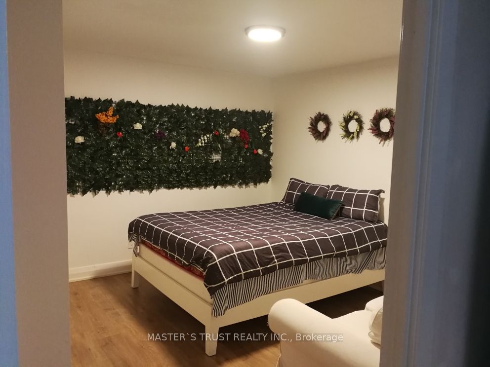 8 Wellesley Street E 1001, Toronto, ON M4Y 3B2 photo 4