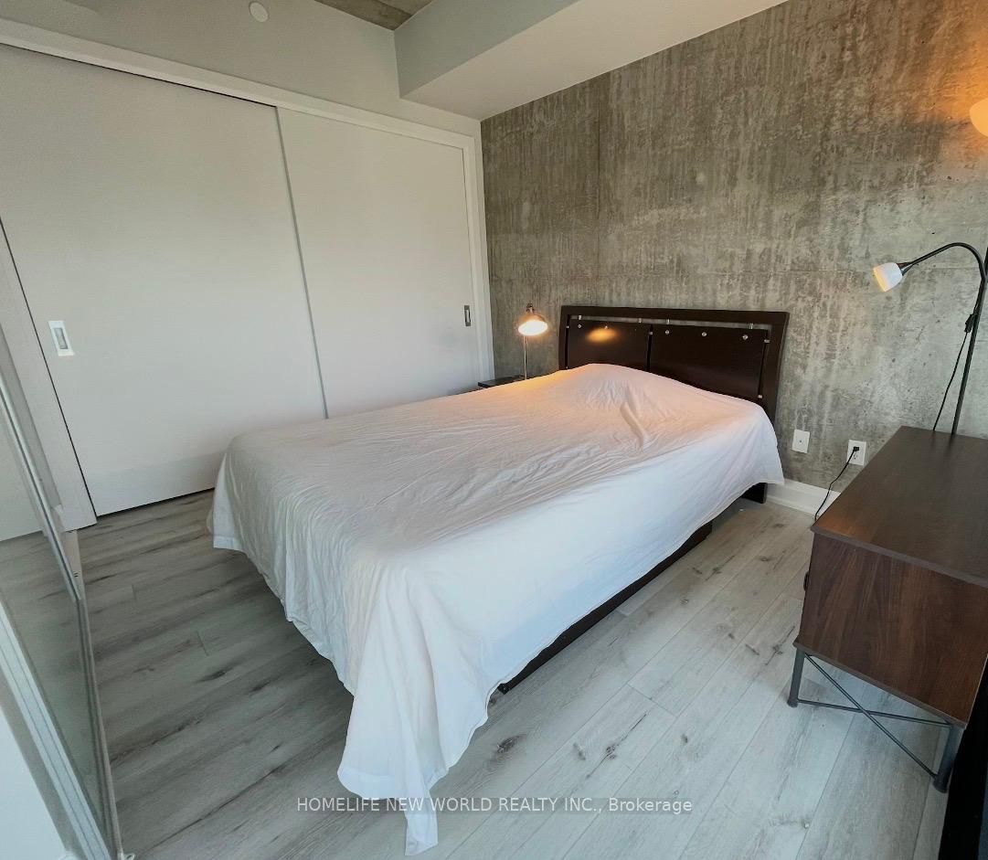 224 King Street W 2703, Toronto, ON M5H 0A6 photo 2