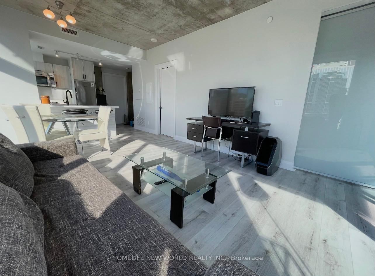 224 King Street W 2703, Toronto, ON M5H 0A6 photo 4