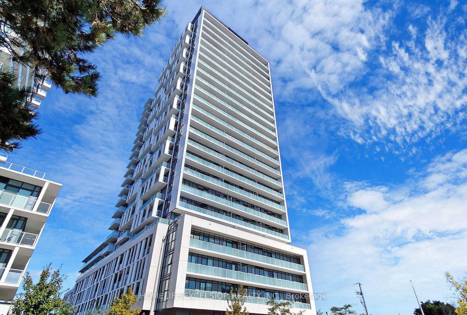 188 Fairview Mall Drive 829, Toronto, ON M2J 0H7