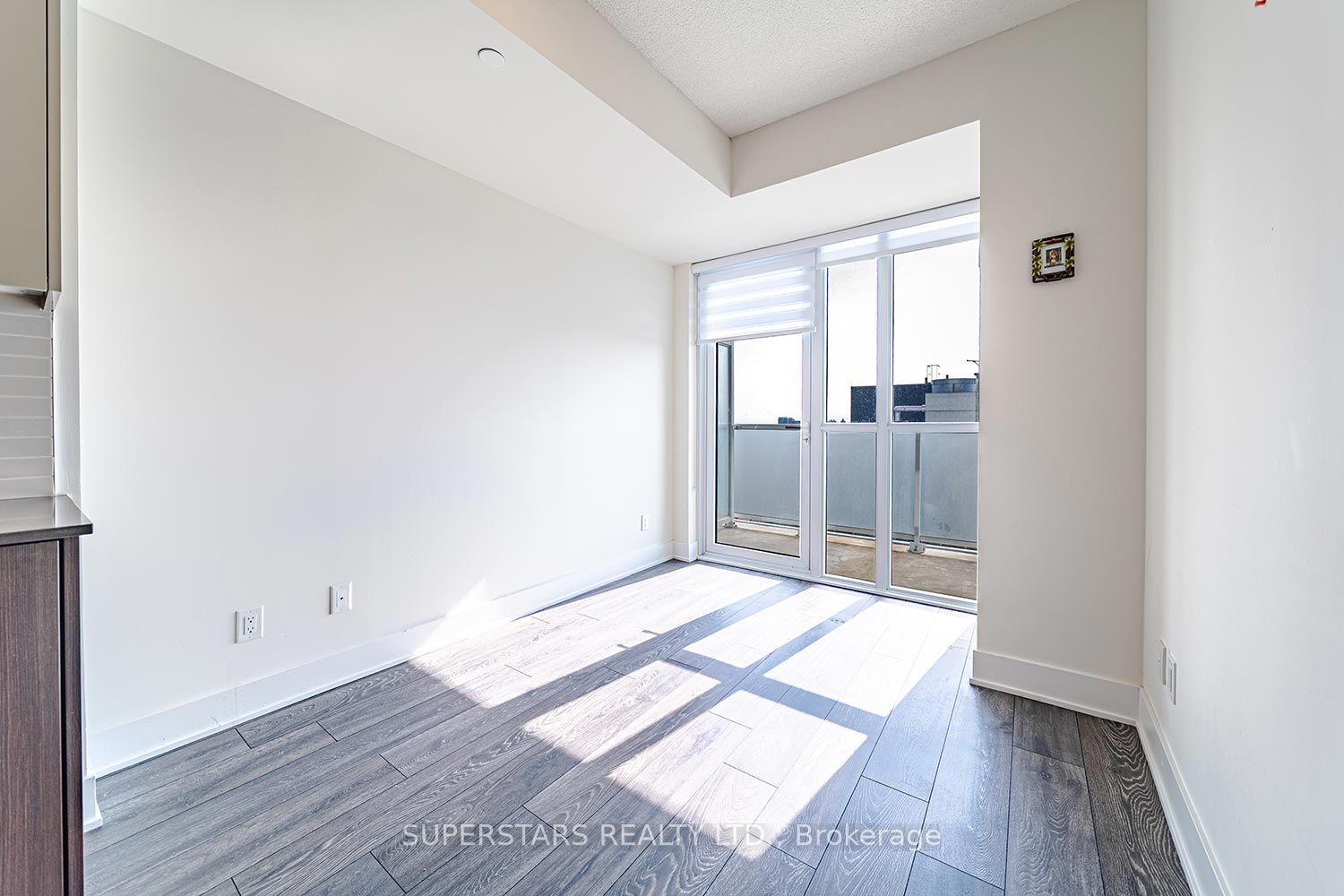 188 Fairview Mall Drive 2216, Toronto, ON M2J 0H7 photo 5