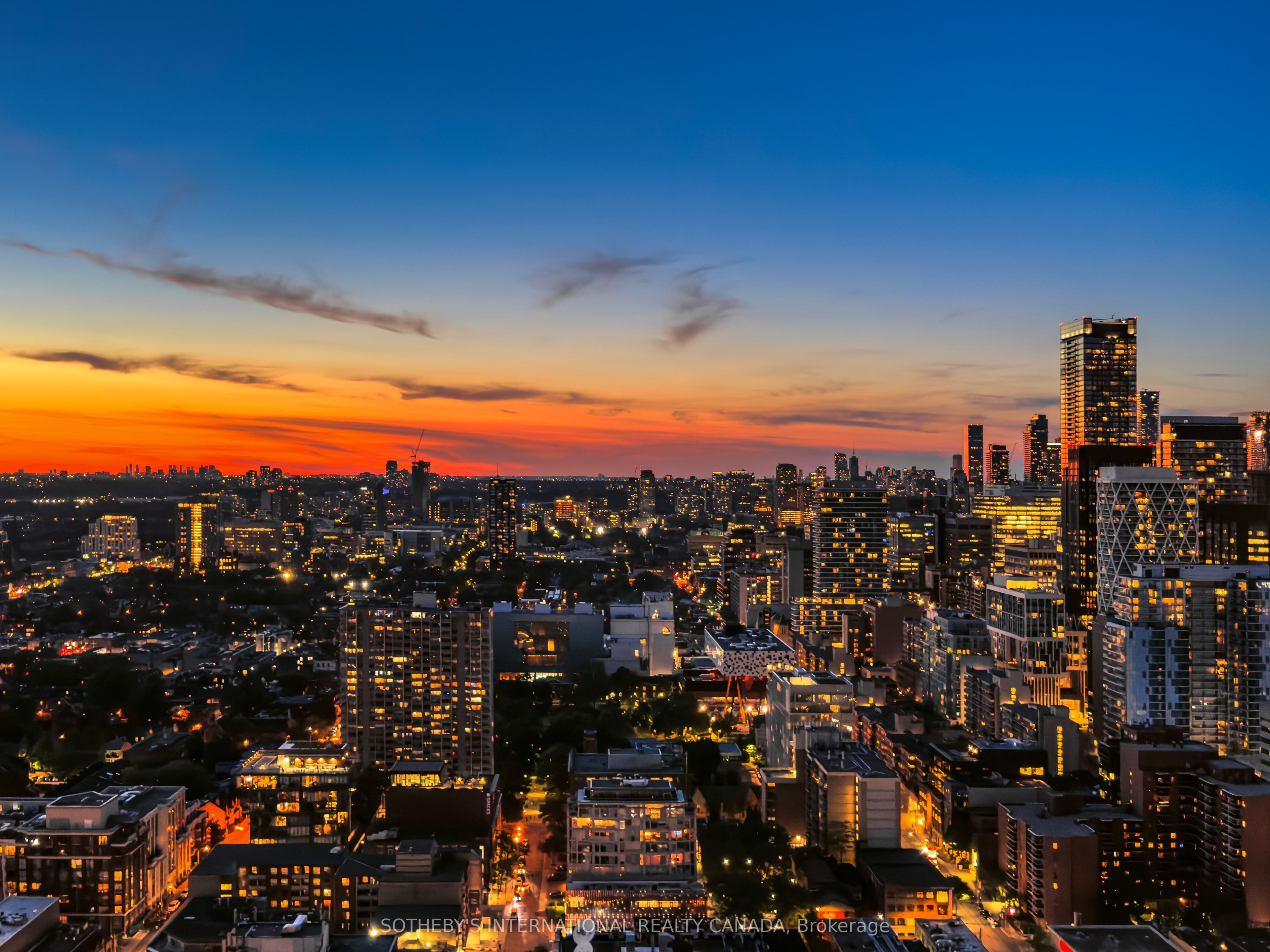 99 John Street 3807, Toronto, ON M5V 0S6