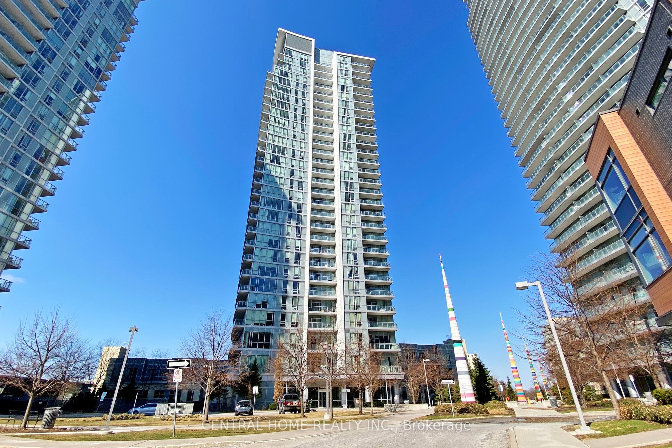 66 Forest Manor Road 1909, Toronto, ON M2J 0B7