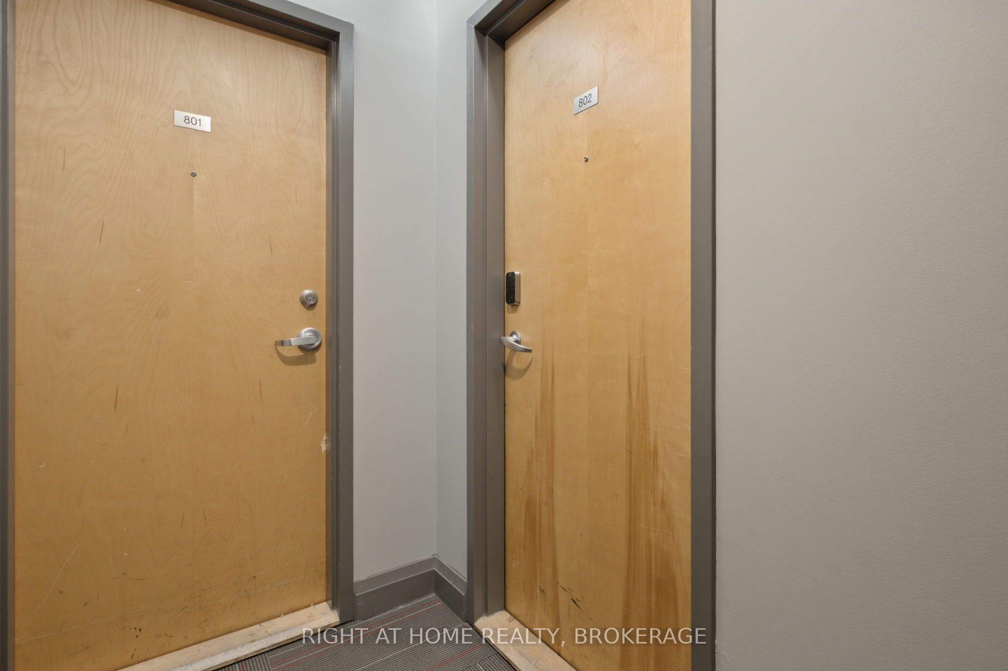 8 Wellesley Street E 802, Toronto, ON M4Y 3B2 photo 4