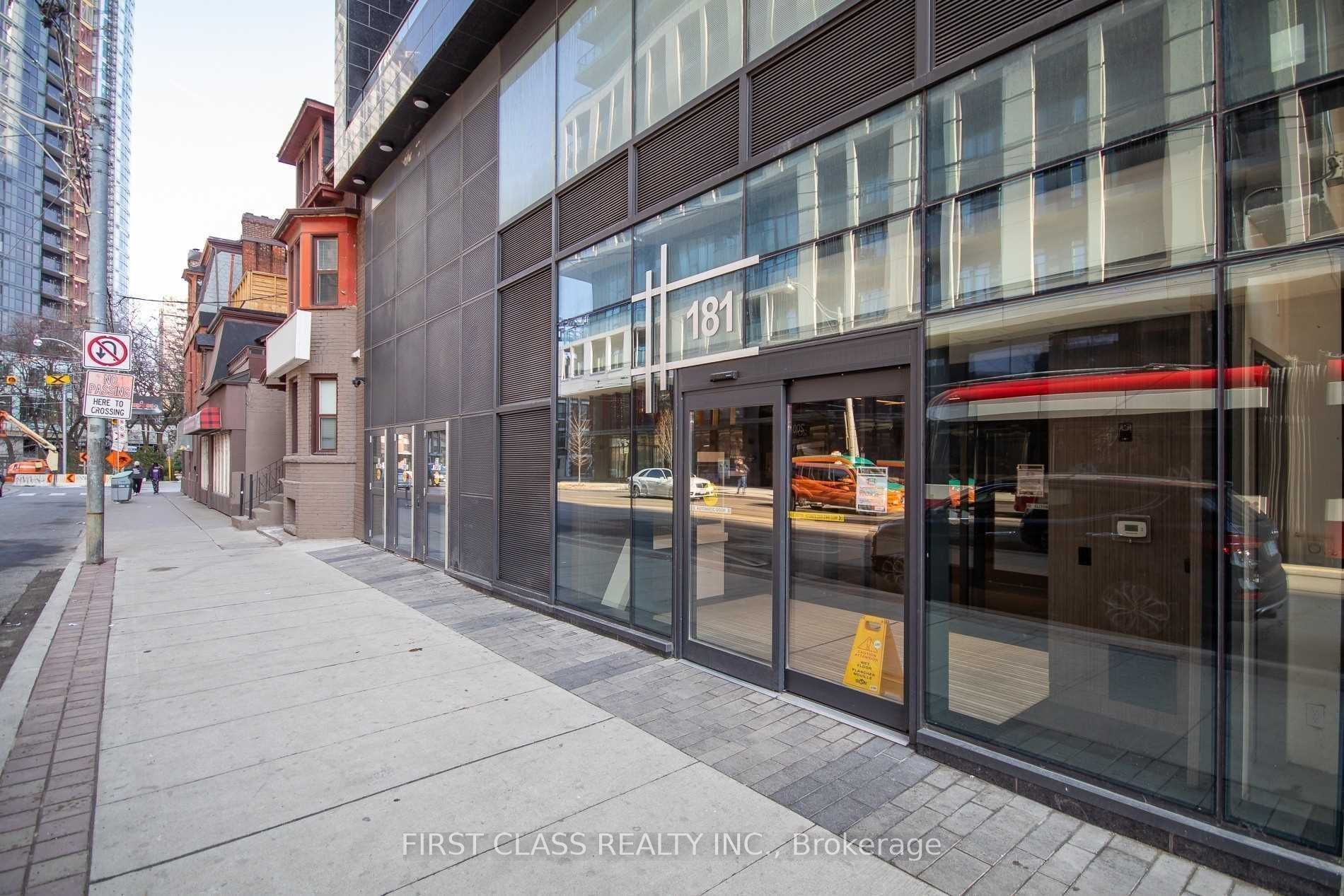 181 Dundas Street E 1002, Toronto, ON M5A 0N5 photo 2