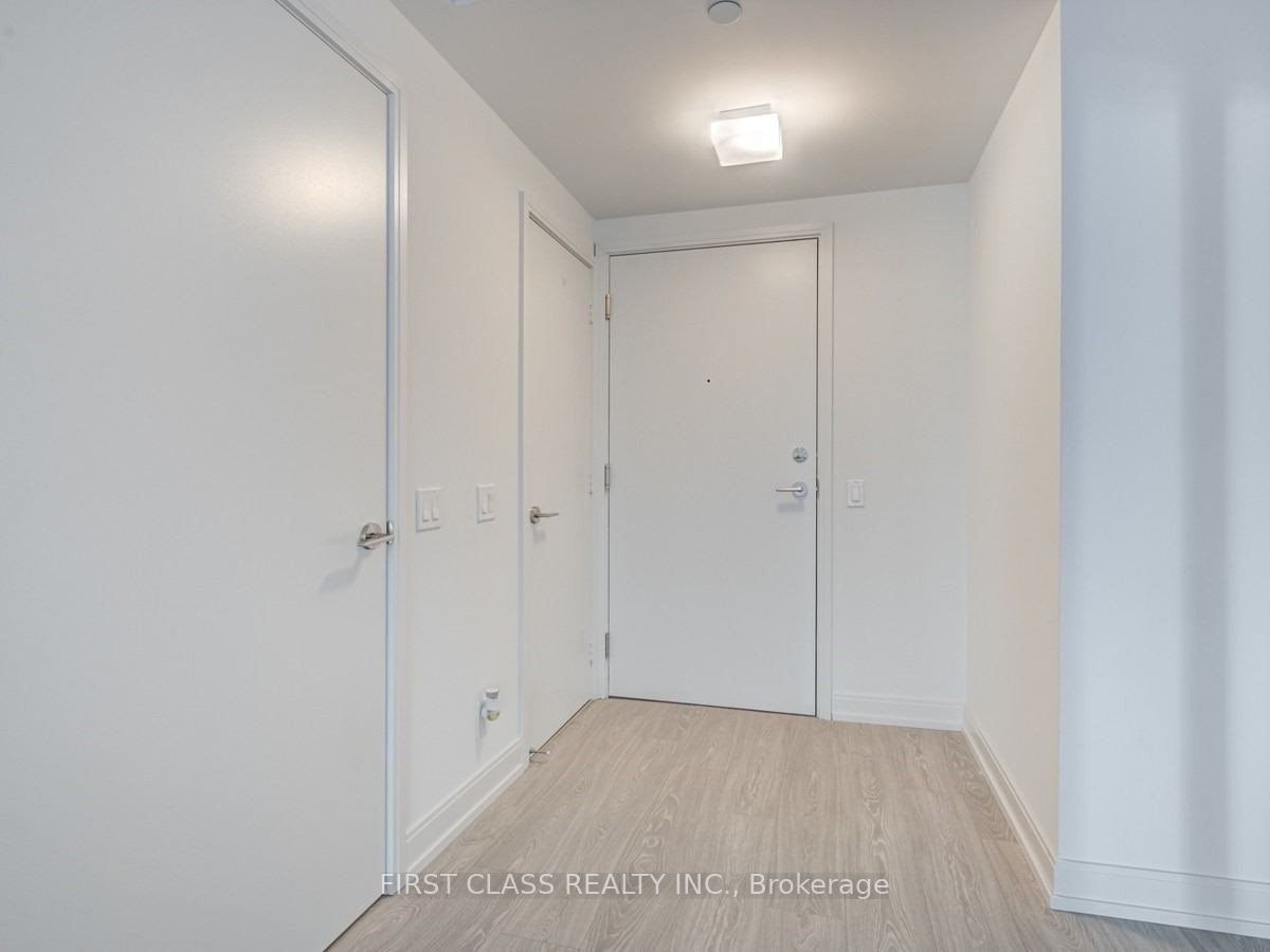 181 Dundas Street E 1002, Toronto, ON M5A 0N5 photo 4