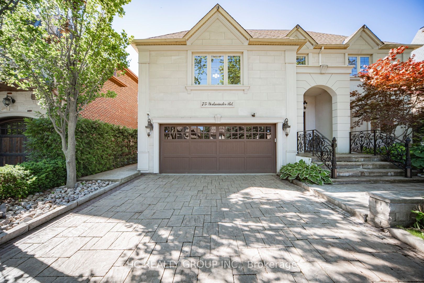 75 Yorkminster Road, Toronto, ON M2P 1M4