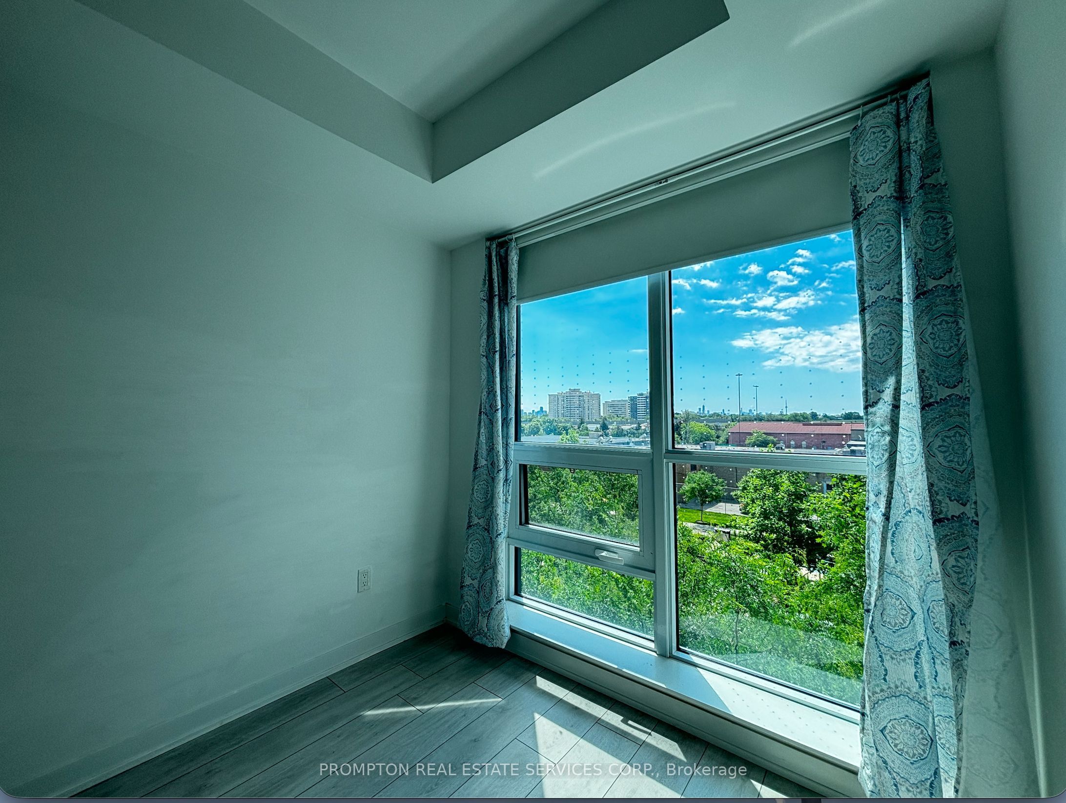31 Tippett Road 436, Toronto, ON M3H 0C8 photo 3