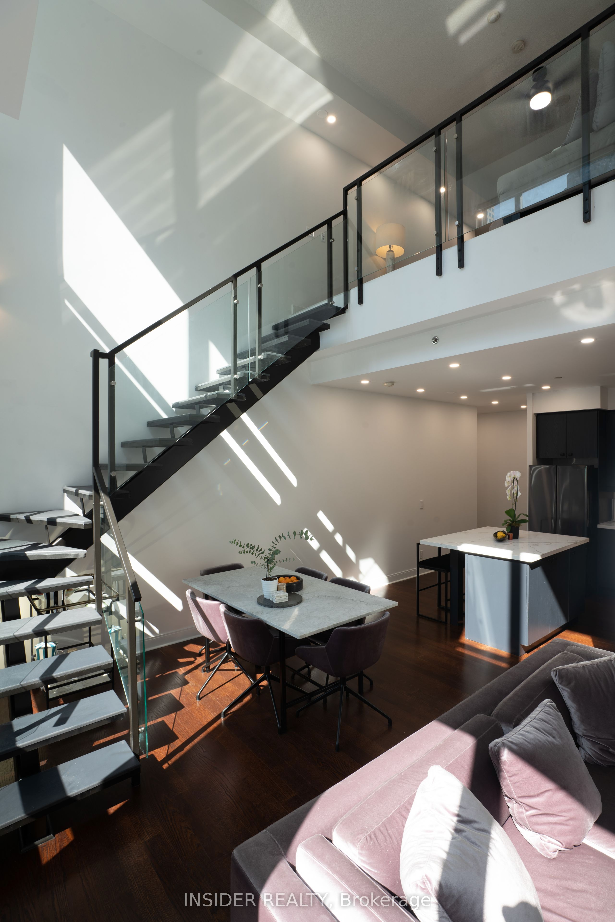 1 Scott Street 203, Toronto, ON M5E 1A1