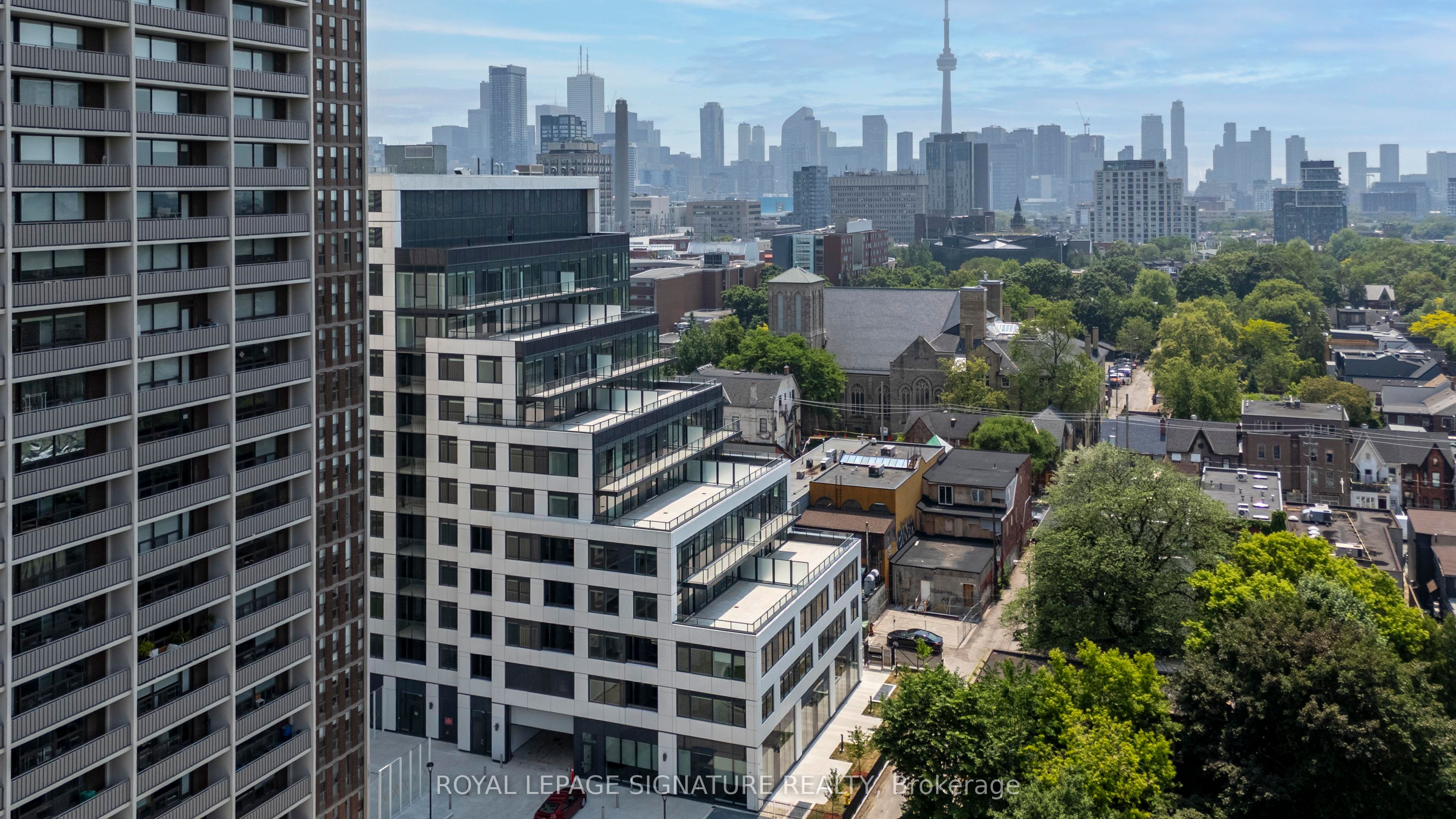 664 Spadina Avenue 404, Toronto, ON M5S 0G4 photo 2