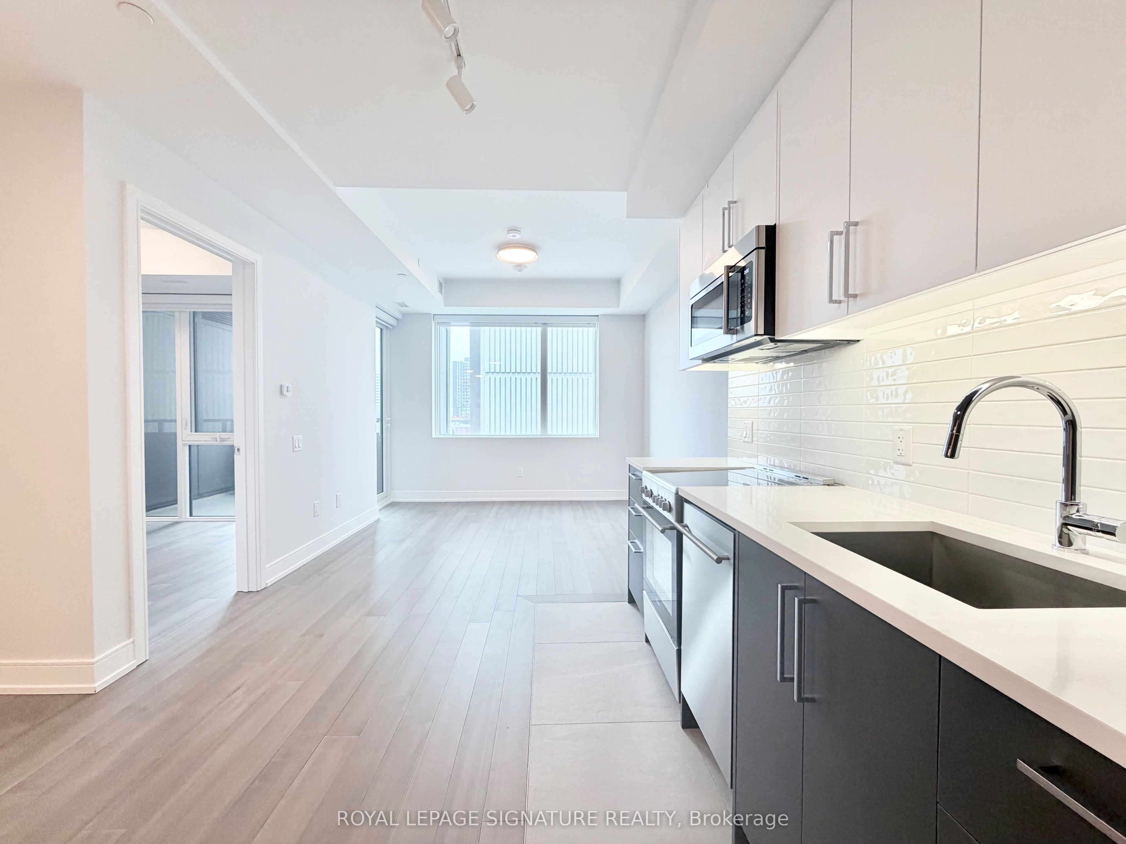 664 Spadina Avenue 404, Toronto, ON M5S 0G4 photo 5