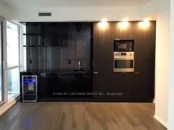 70 Temperance Street 1006, Toronto, ON M5H 4E8 photo 5