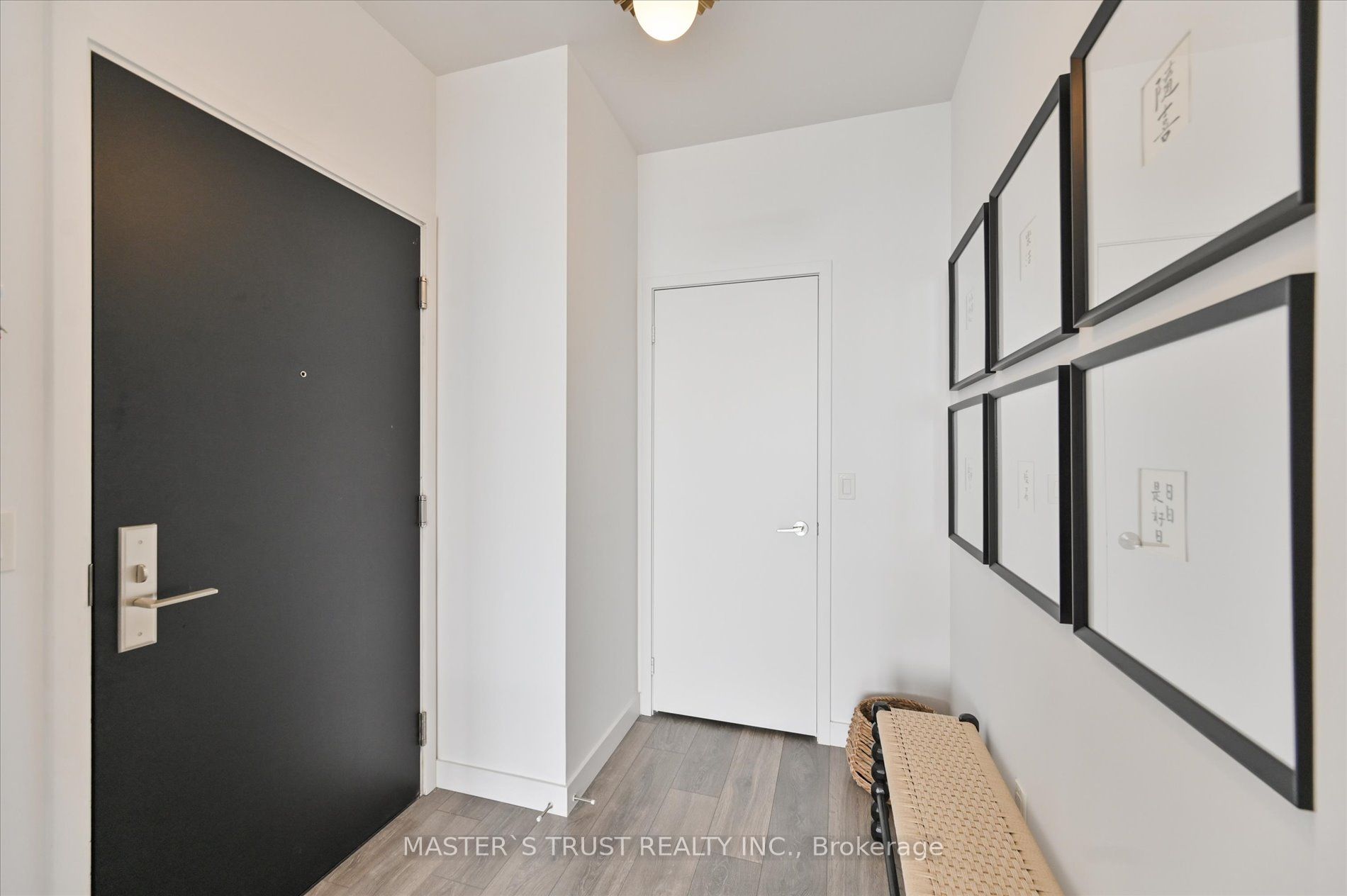 8 Eglinton Avenue E Ph 5801, Toronto, ON M4P 0C1 photo 4