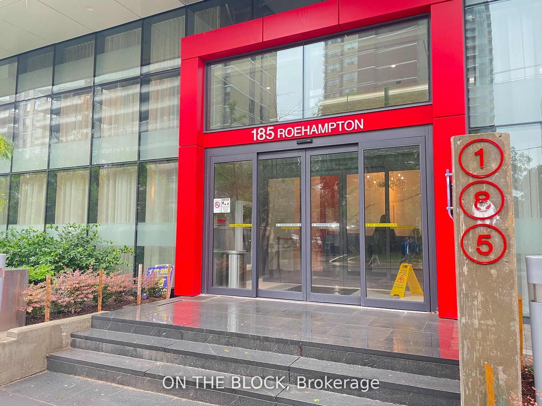 185 Roehampton Avenue W 509, Toronto, ON M4P 0C6