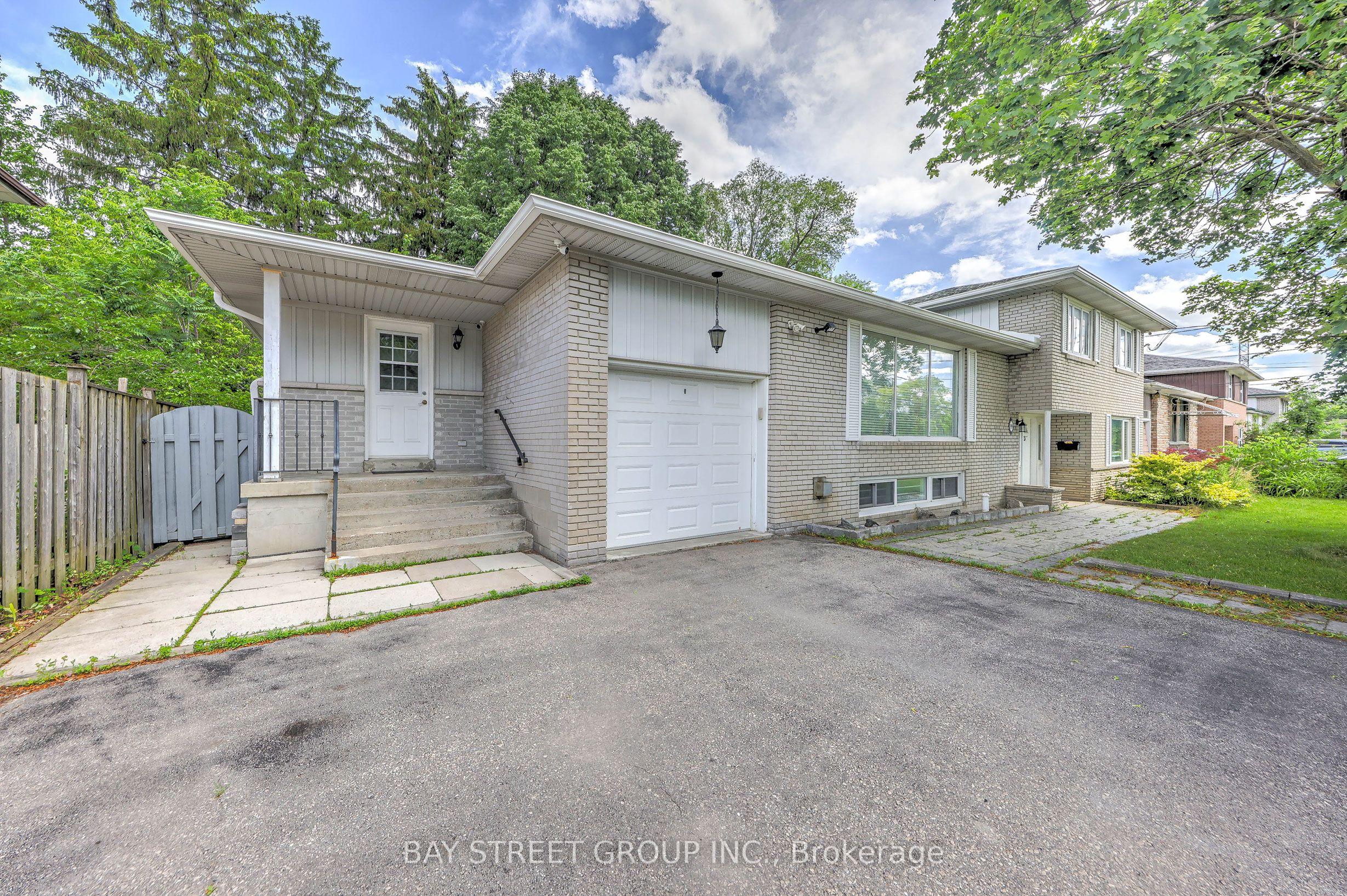 99 Grantbrook Street, Toronto, ON M2R 2G2 photo 4